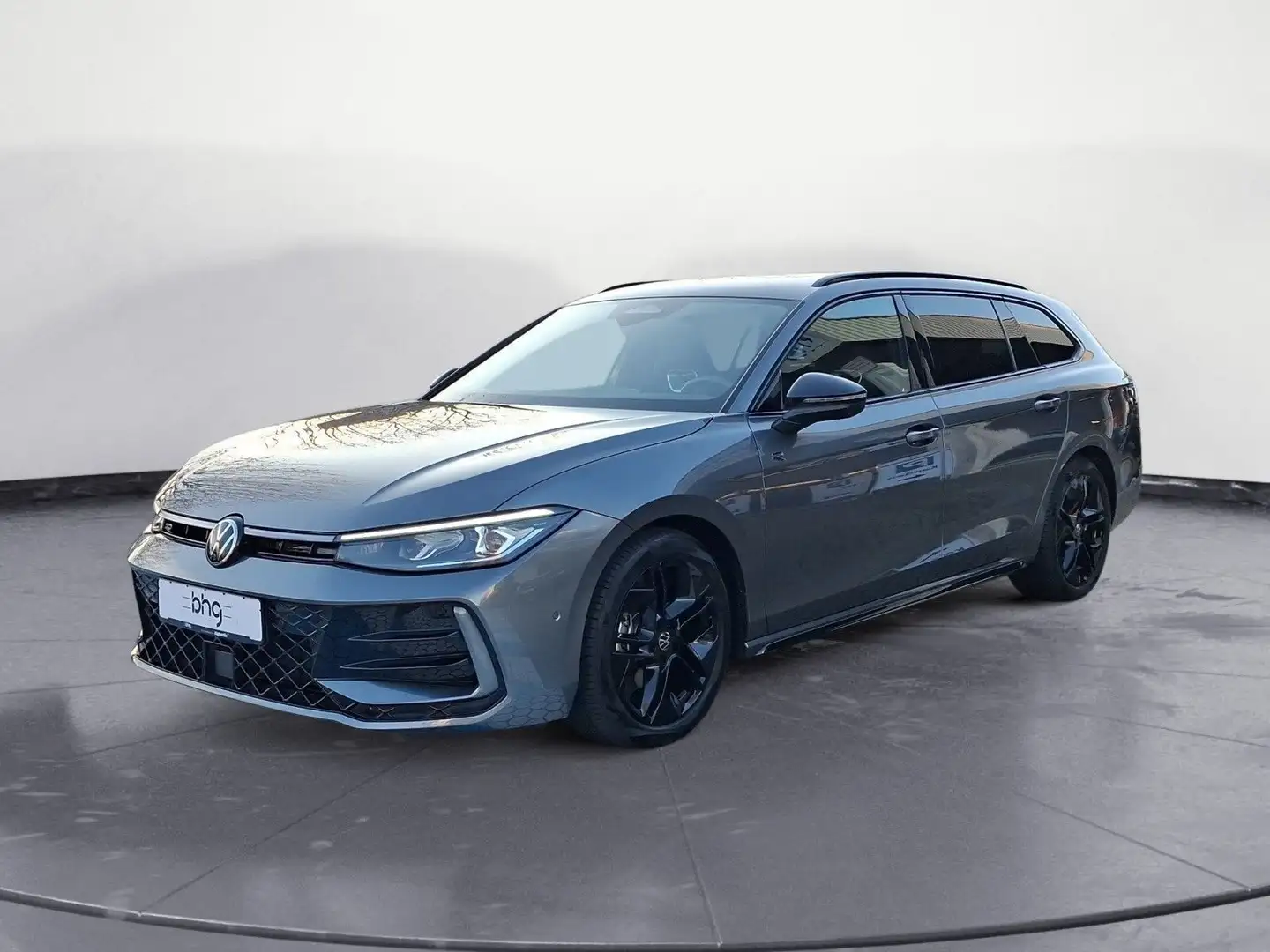 Volkswagen Passat Variant 2.0 TDI SCR DSG R-Line Grau - 2