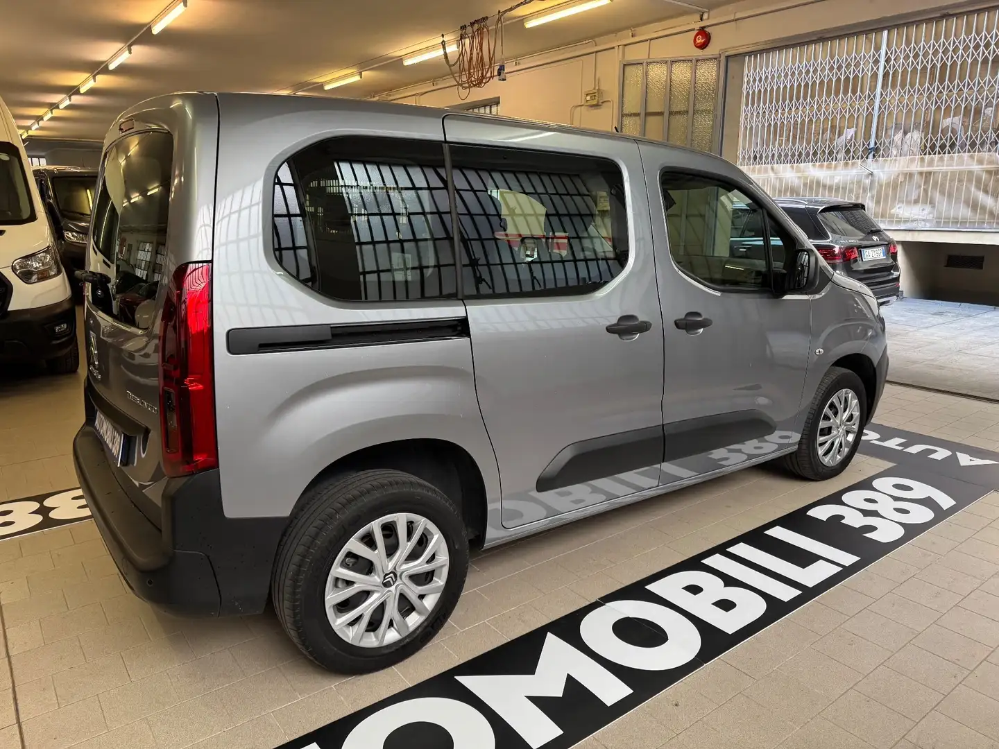 Citroen Berlingo Berlingo BlueHDi 100 Stop&Start Combi Live Grau - 2