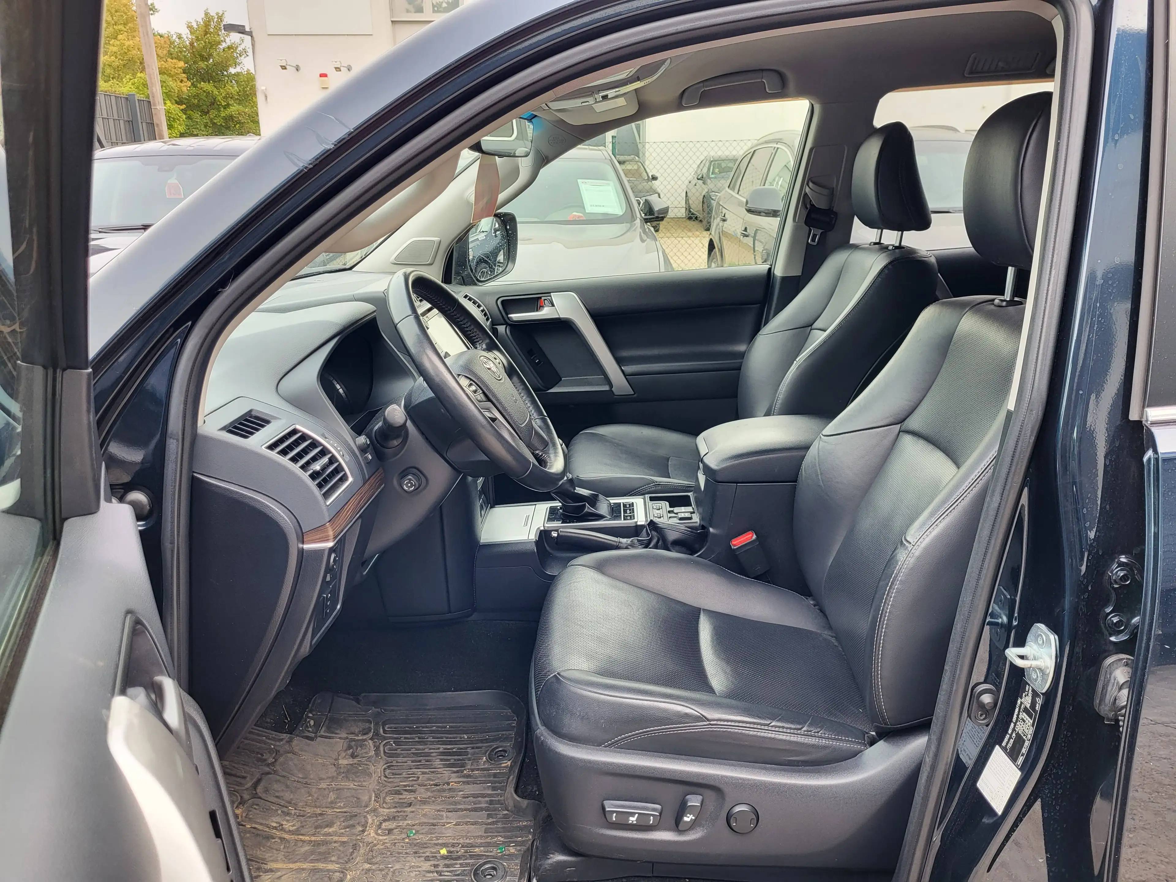 Toyota Land Cruiser Prado 2.8 D-4D VXL *Navi| Kamera| Klima* — photo 3