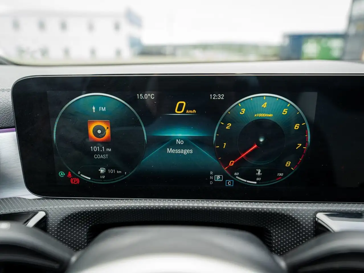 Mercedes-Benz CLA снимка Mercedes-Benz CLA
