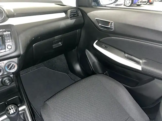 Suzuki Swift view 9