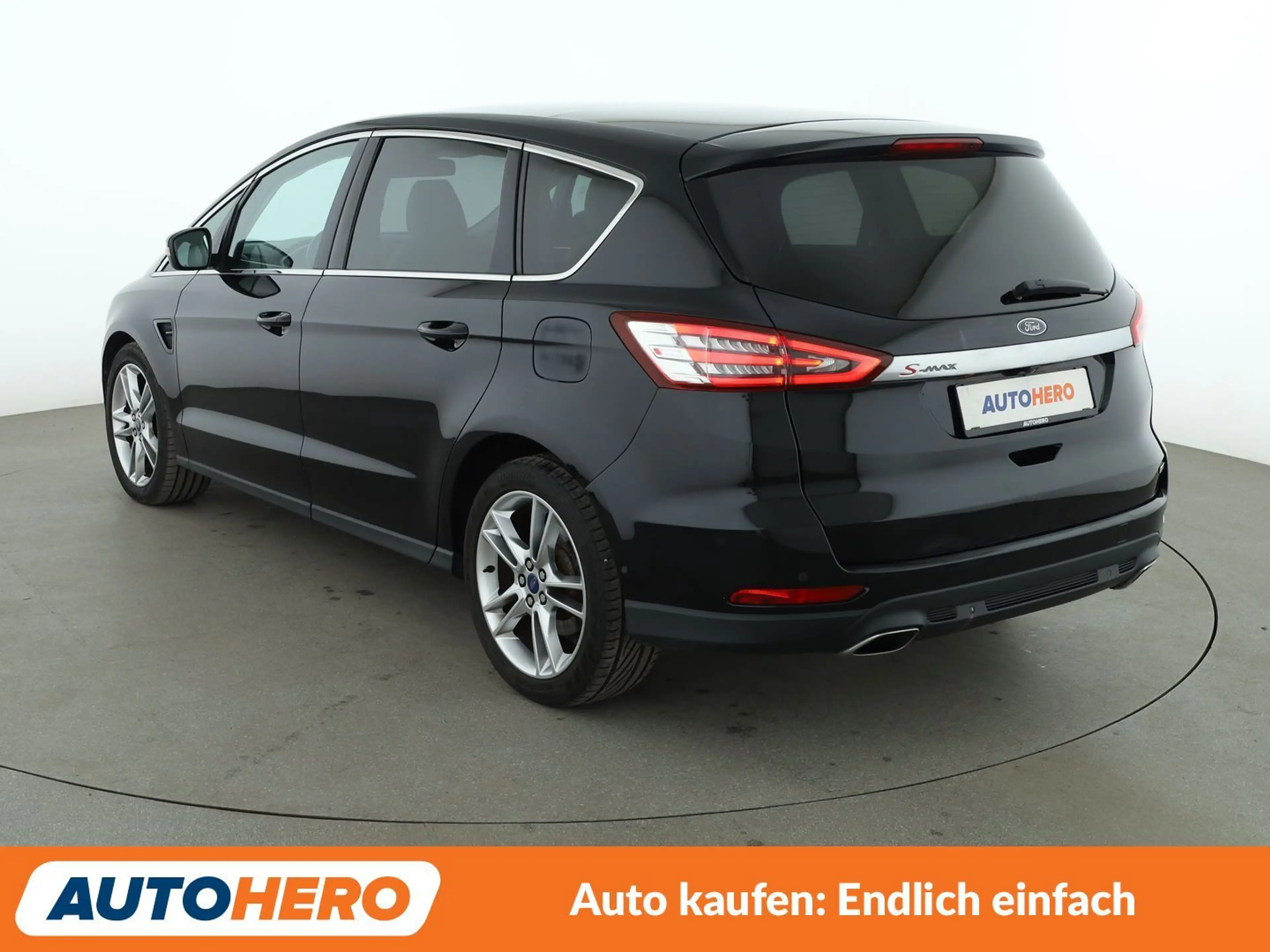 Ford S-Max 2.0 TDCi EcoBlue Titanium — photo 4
