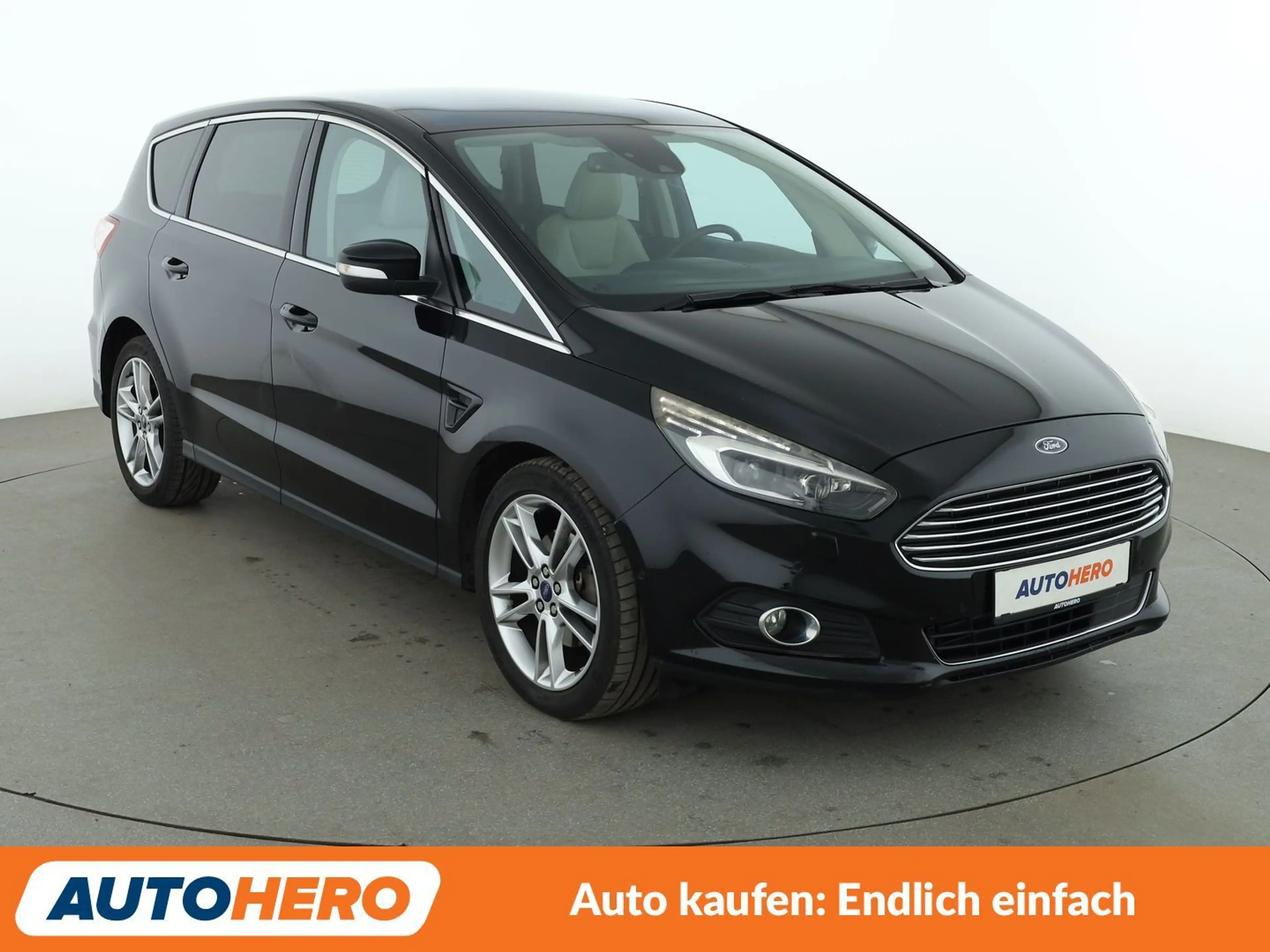 Ford S-Max 2.0 TDCi EcoBlue Titanium — photo 8