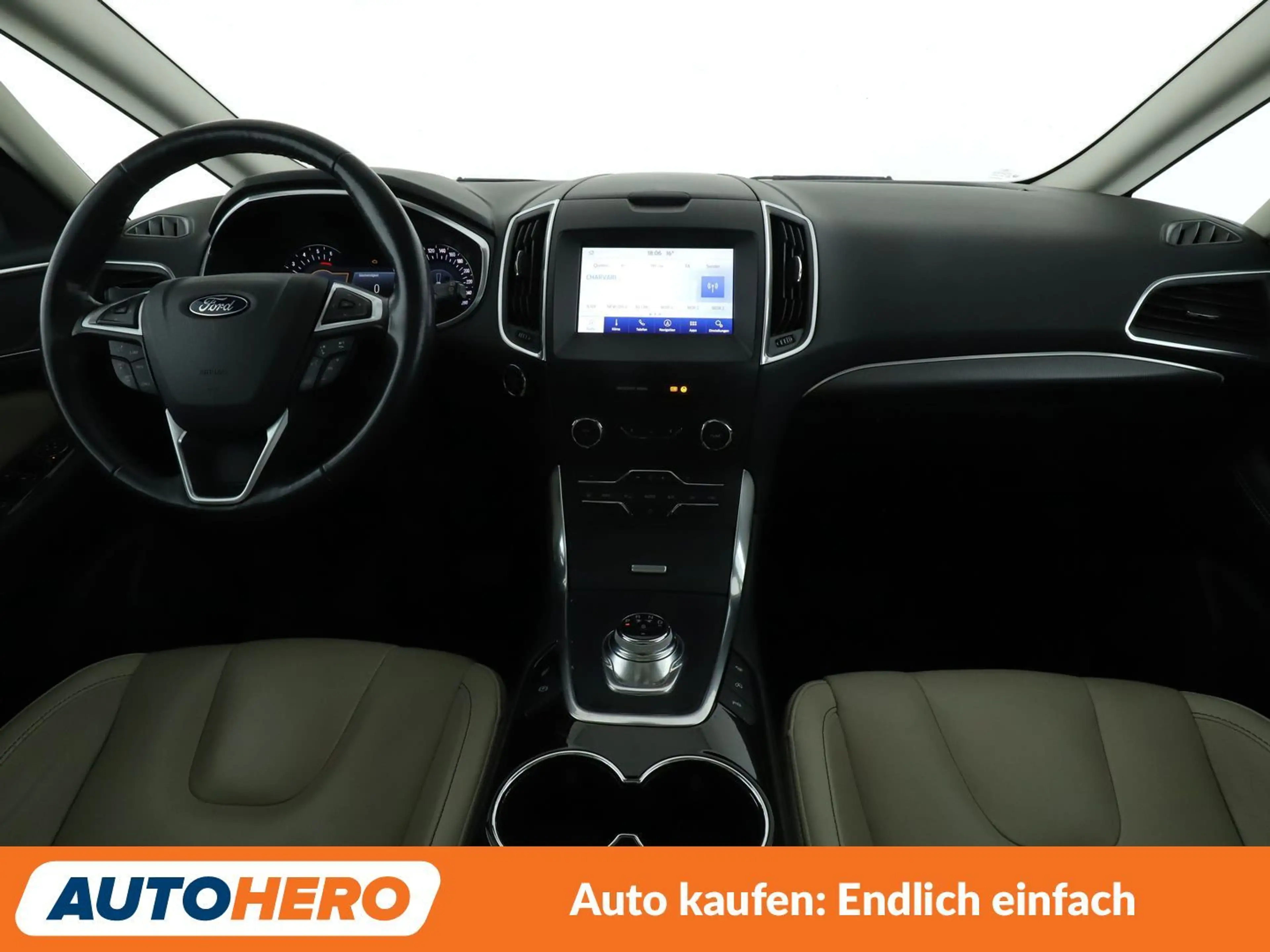 Ford S-Max 2.0 TDCi EcoBlue Titanium — photo 12