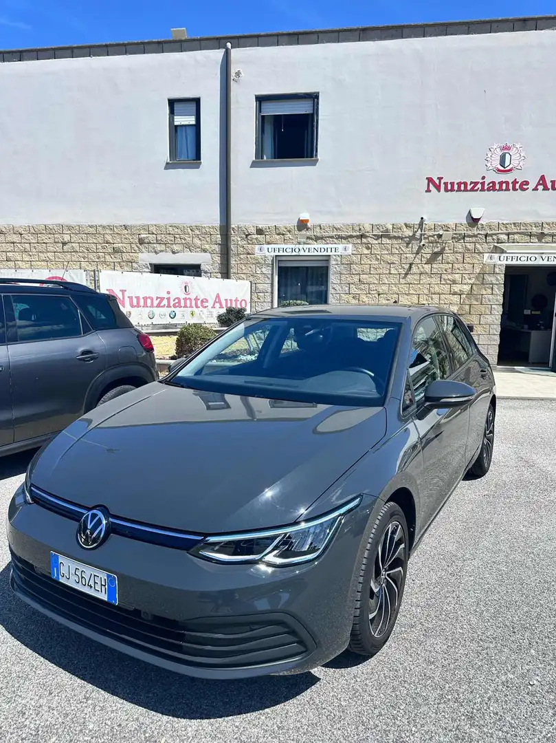 Volkswagen Golf 1.0 TSI EVO Life Grigio - 1