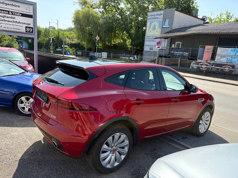 Jaguar E-Pace R-Dynamic SE AWD Aut. Leder beige Pano — photo 6