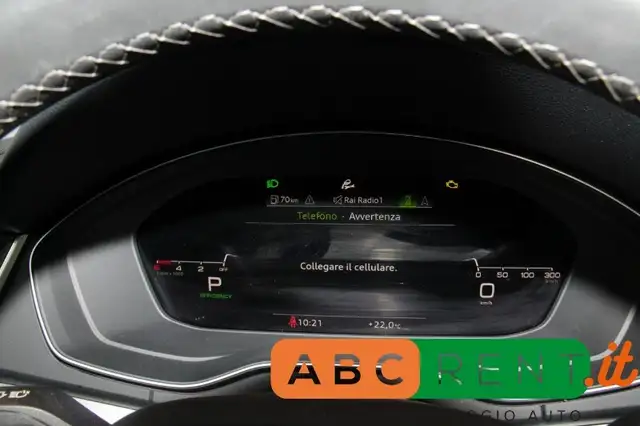 Audi Q5 view 13