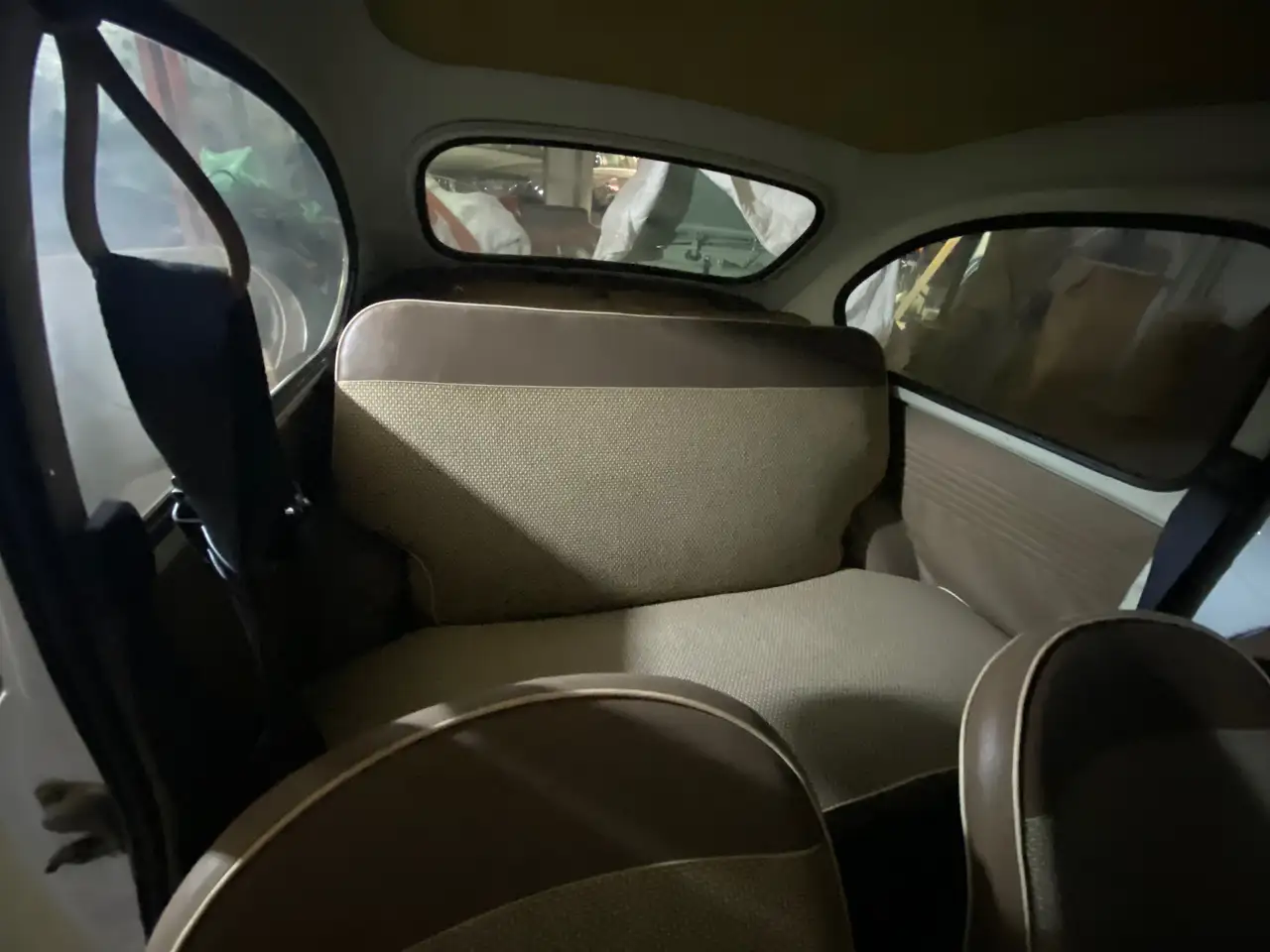 SEAT 600 E, foto 4