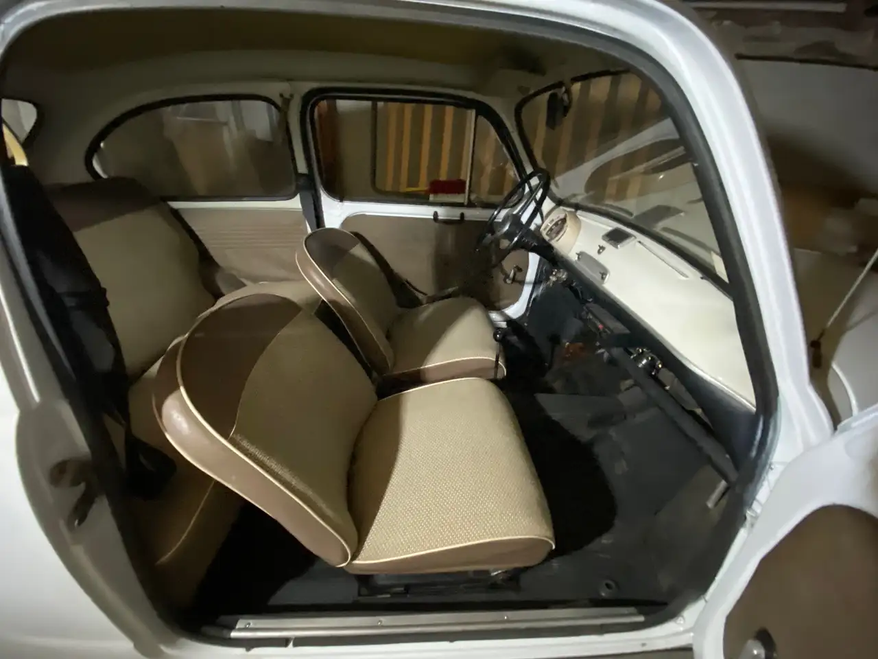 SEAT 600 E, foto 3