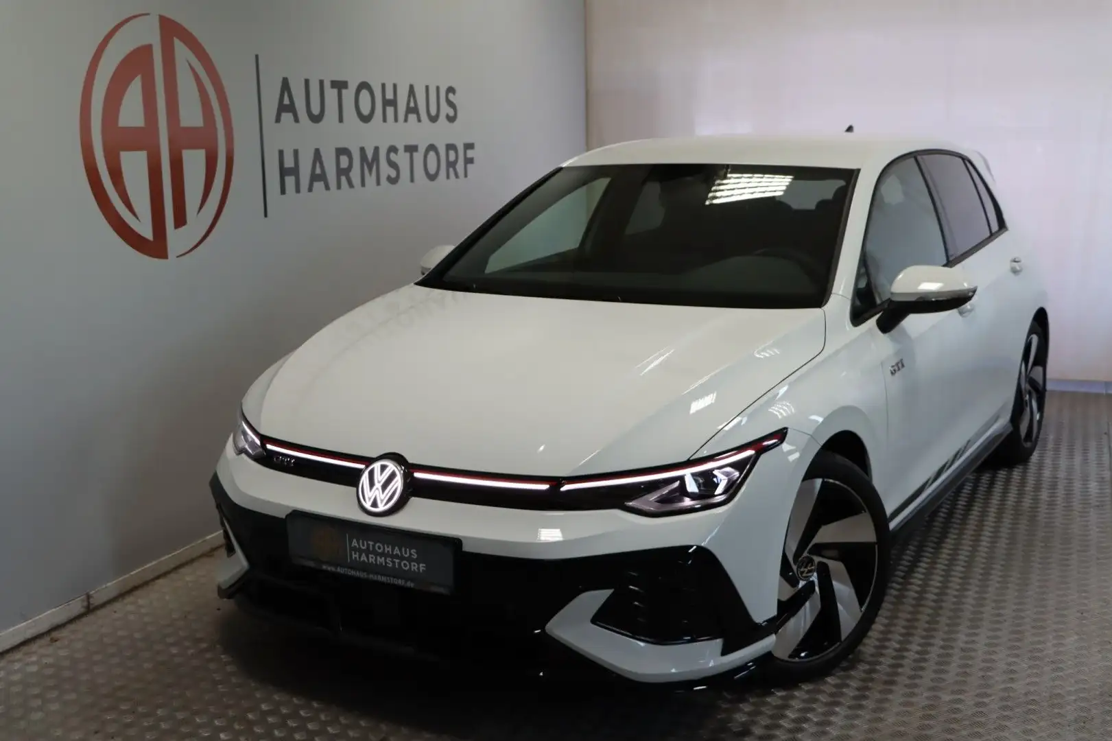 Volkswagen Golf VIII Lim. 2.0 TSI 221 kW GTI Clubsport Wit - 1