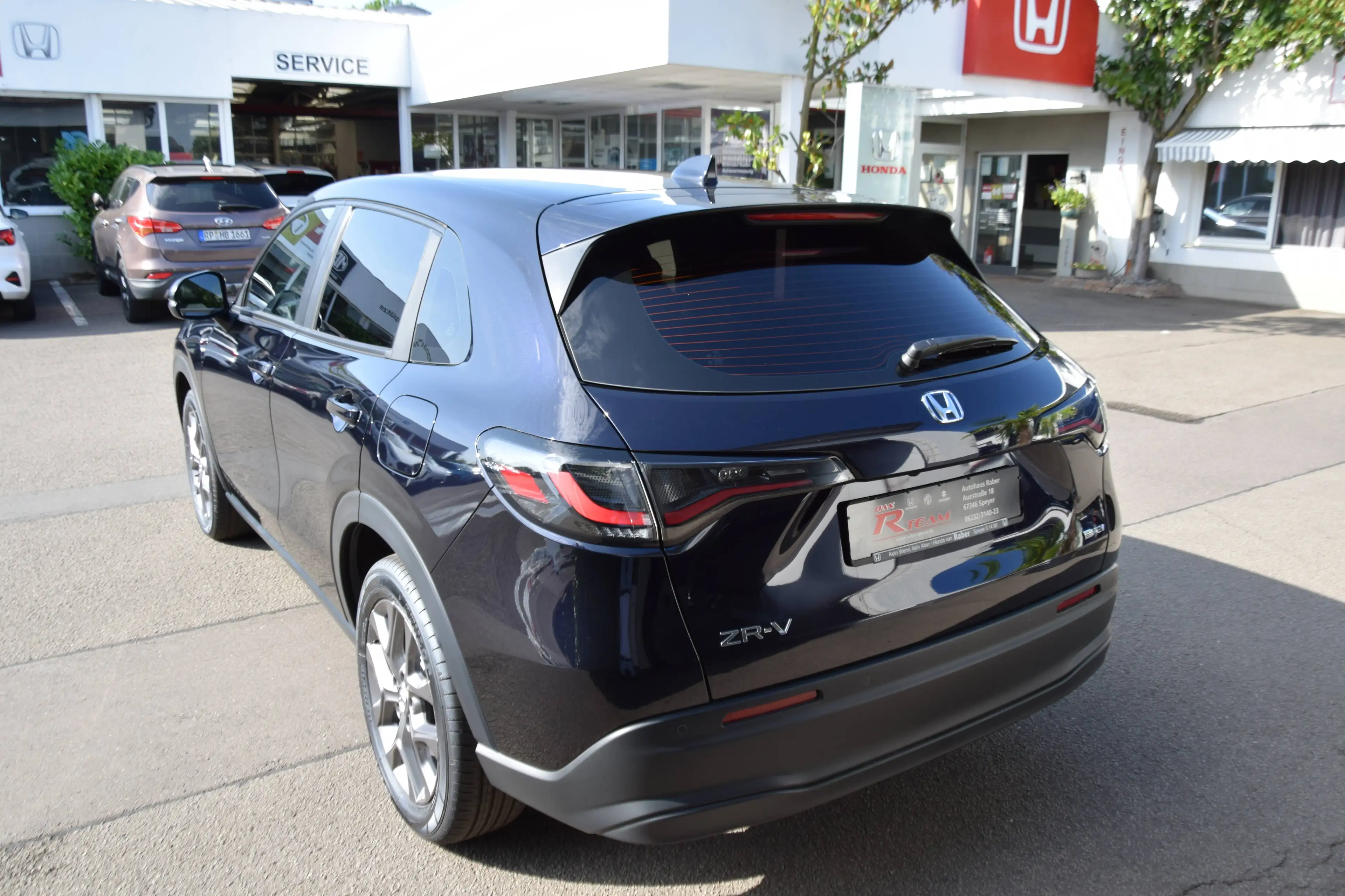 Honda ZR-V ZR-V e:HEV 2.0 i-MMD Hybrid Elegance — photo 8