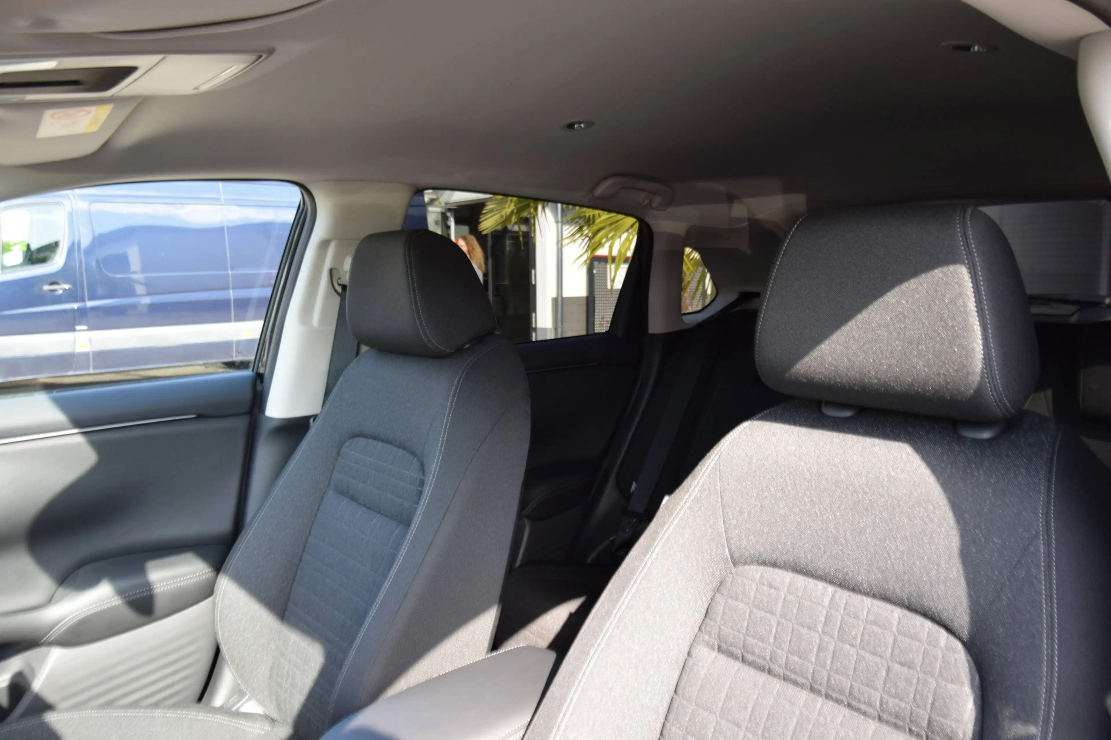 Honda ZR-V ZR-V e:HEV 2.0 i-MMD Hybrid Elegance — photo 13