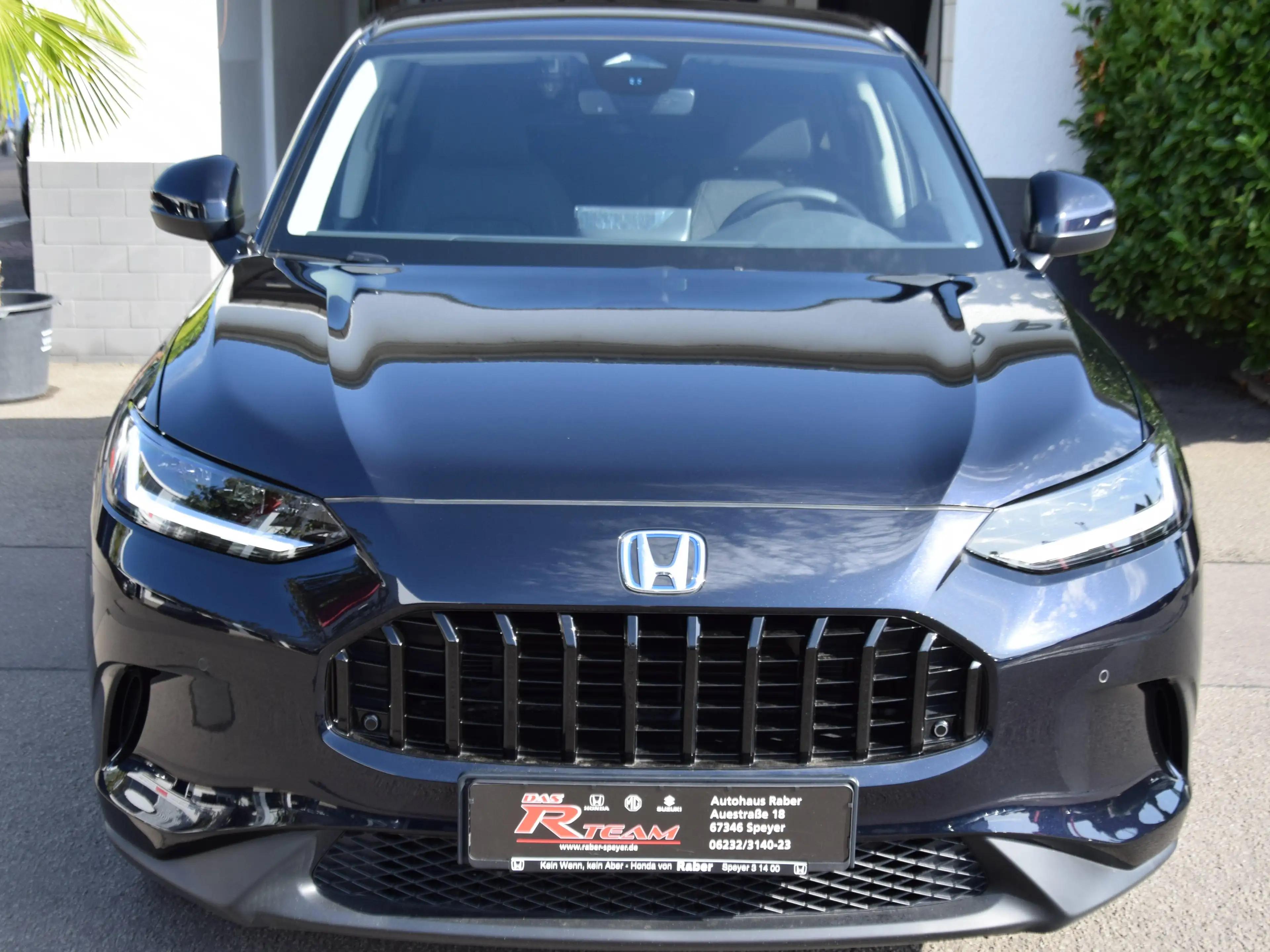 Honda ZR-V ZR-V e:HEV 2.0 i-MMD Hybrid Elegance — photo 2