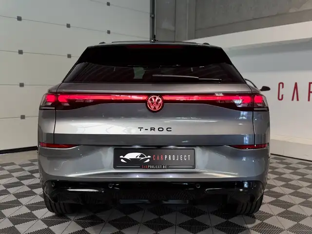 Volkswagen T-Roc view 14