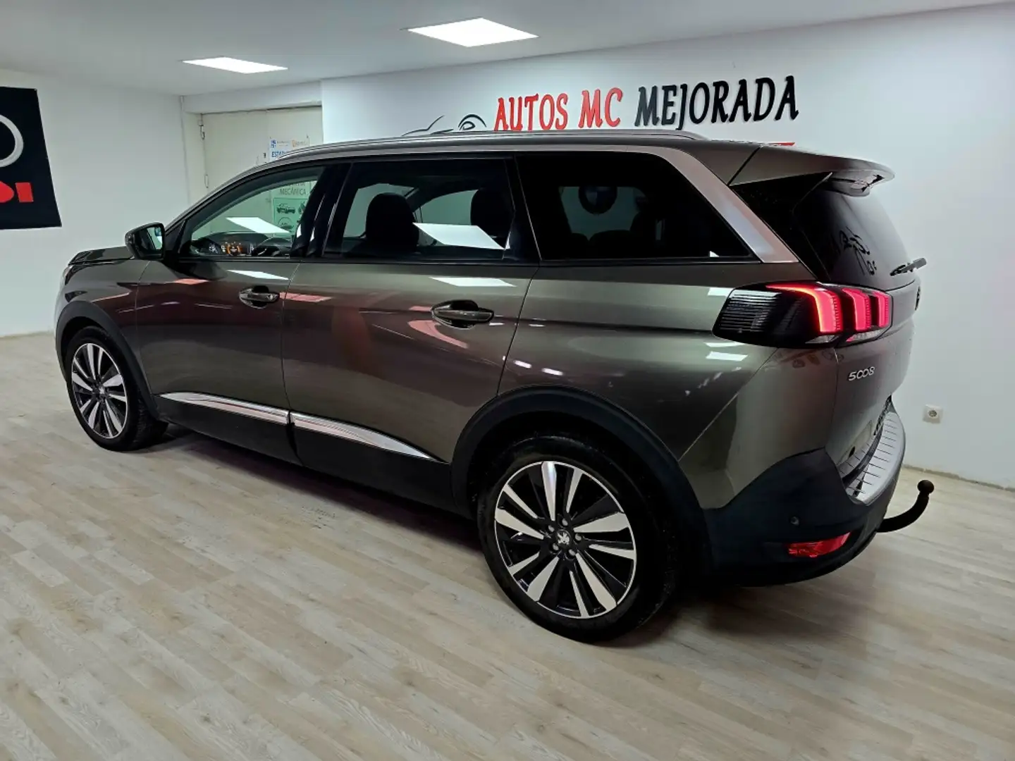 Peugeot 5008 1.5BlueHDi S&S Allure 130 Gris - 2