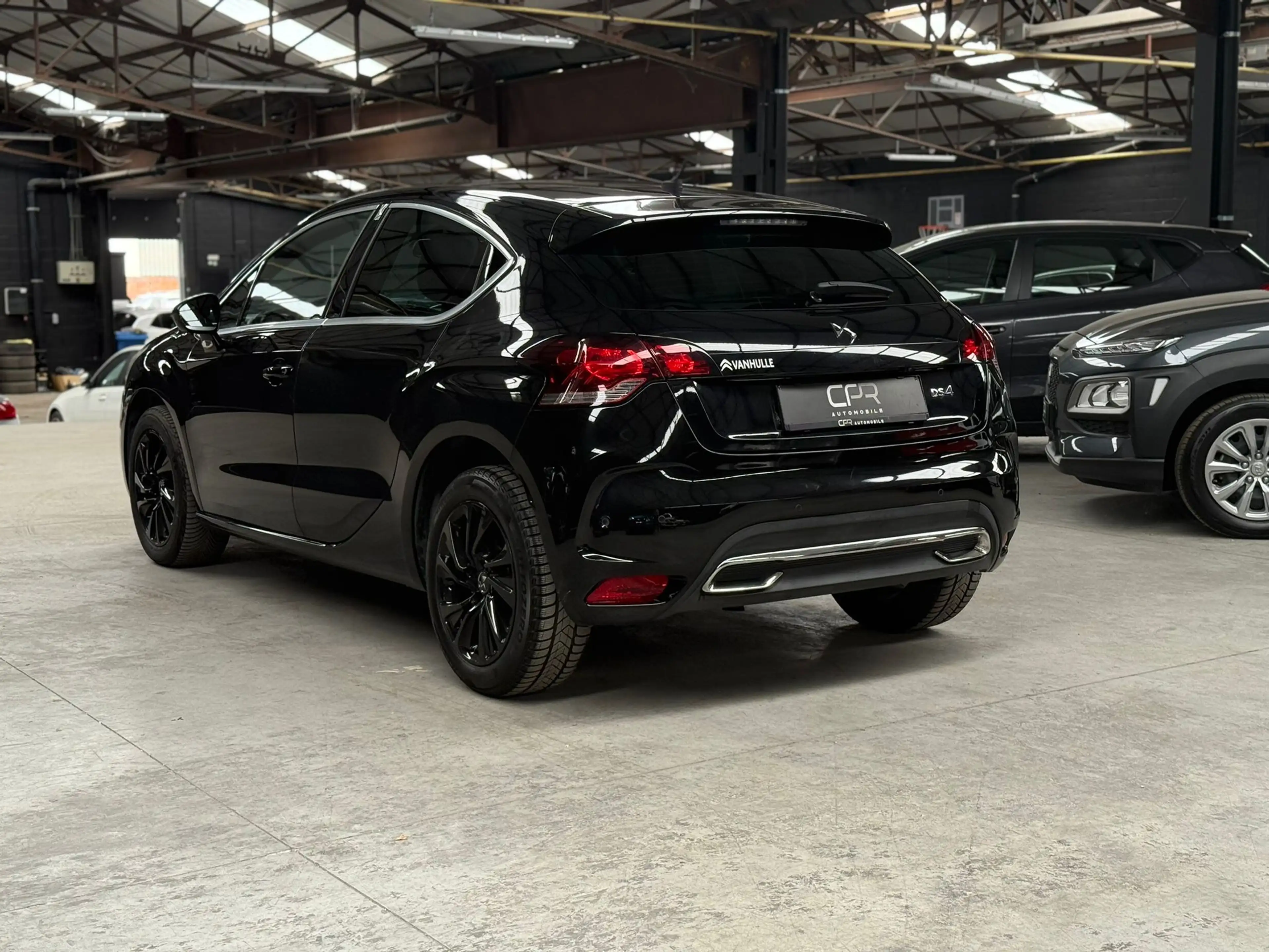 DS Automobiles DS 4 DS 4 1.2i * GPS * CLIM AUTO * RADAR AV/AR * JANTES — photo 6