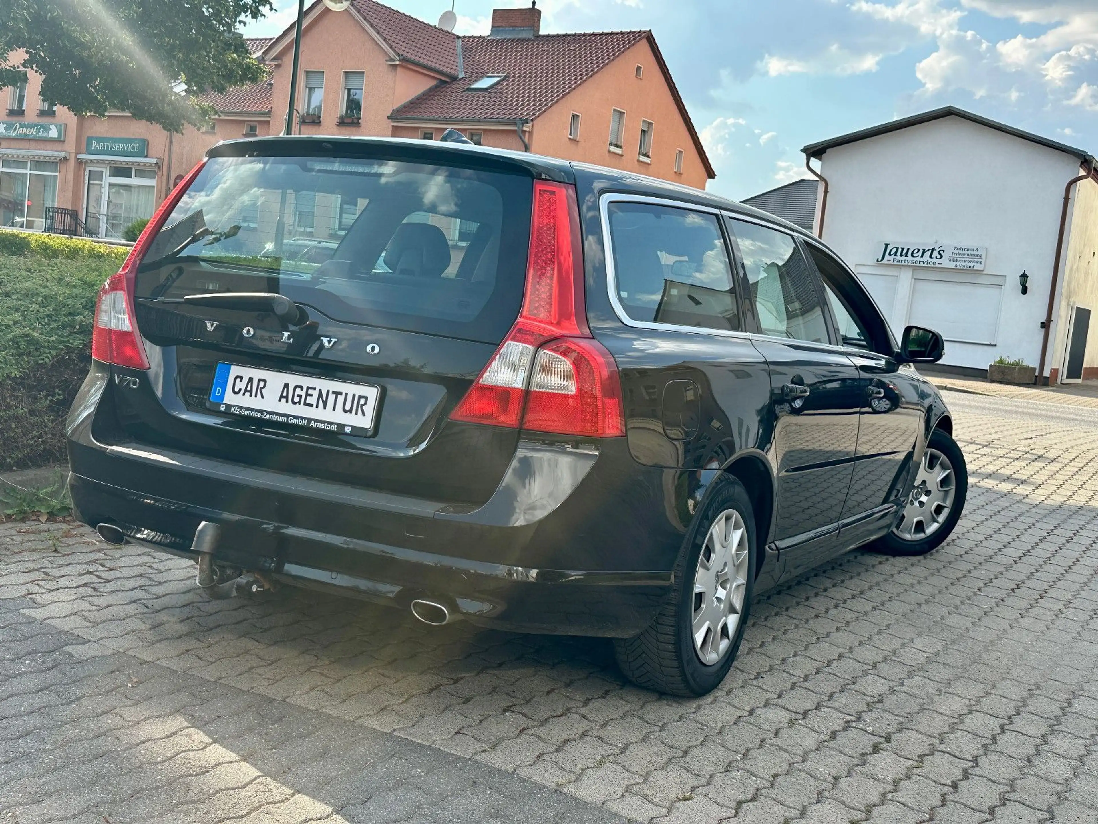 Volvo V70 Summum 2,4 D5 AWD AUTOMATIK + XENON+ EL-DACH — photo 2