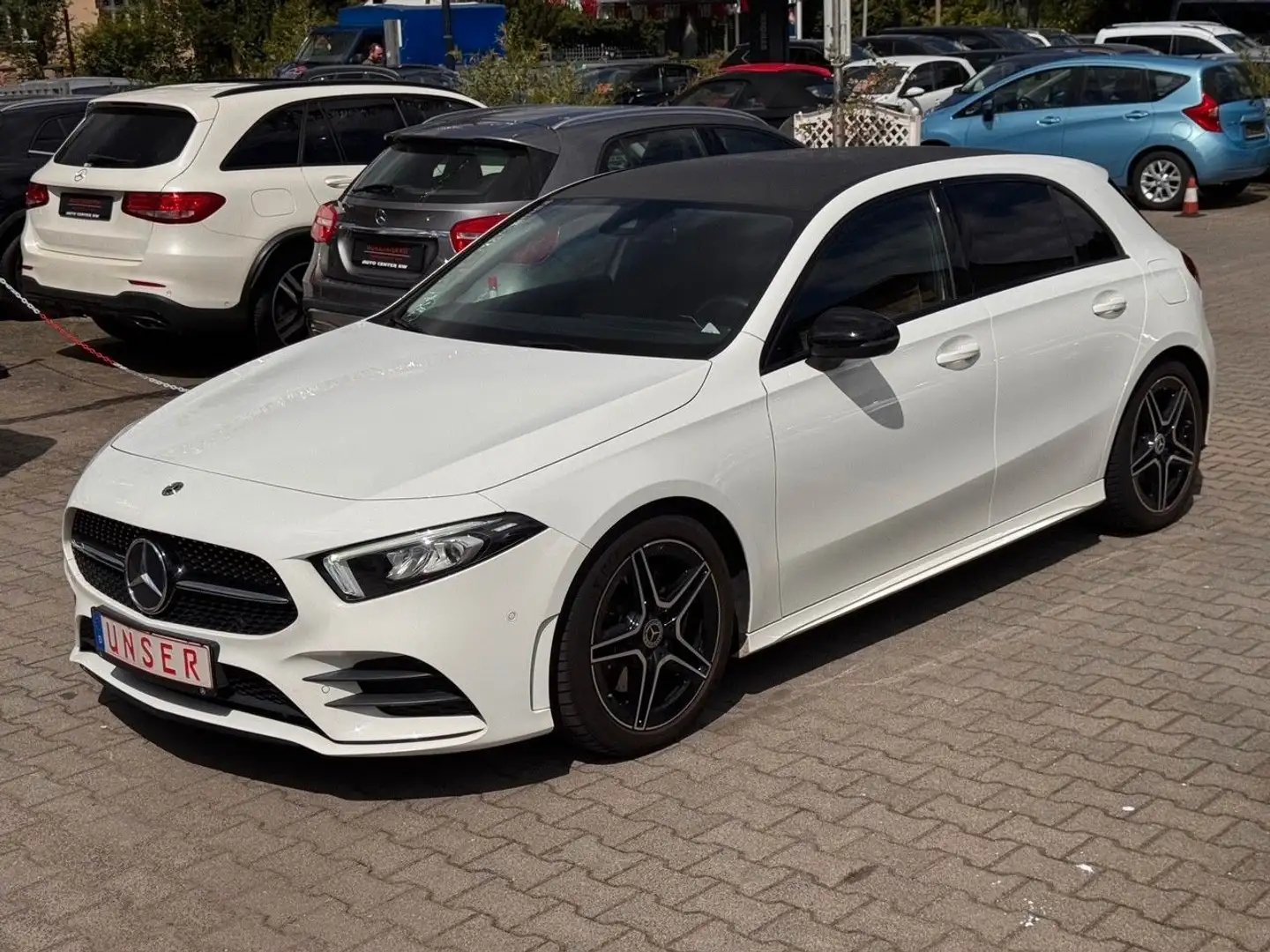 Mercedes-Benz A 220 4Matic-AUTO-AMG-NIGHT-NAVI-SHZG-ALU-USB- Weiß - 1