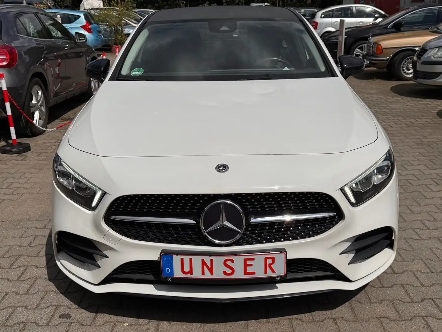Mercedes-Benz A 220 4Matic-AUTO-AMG-NIGHT-NAVI-SHZG-ALU-USB- Weiß - 2