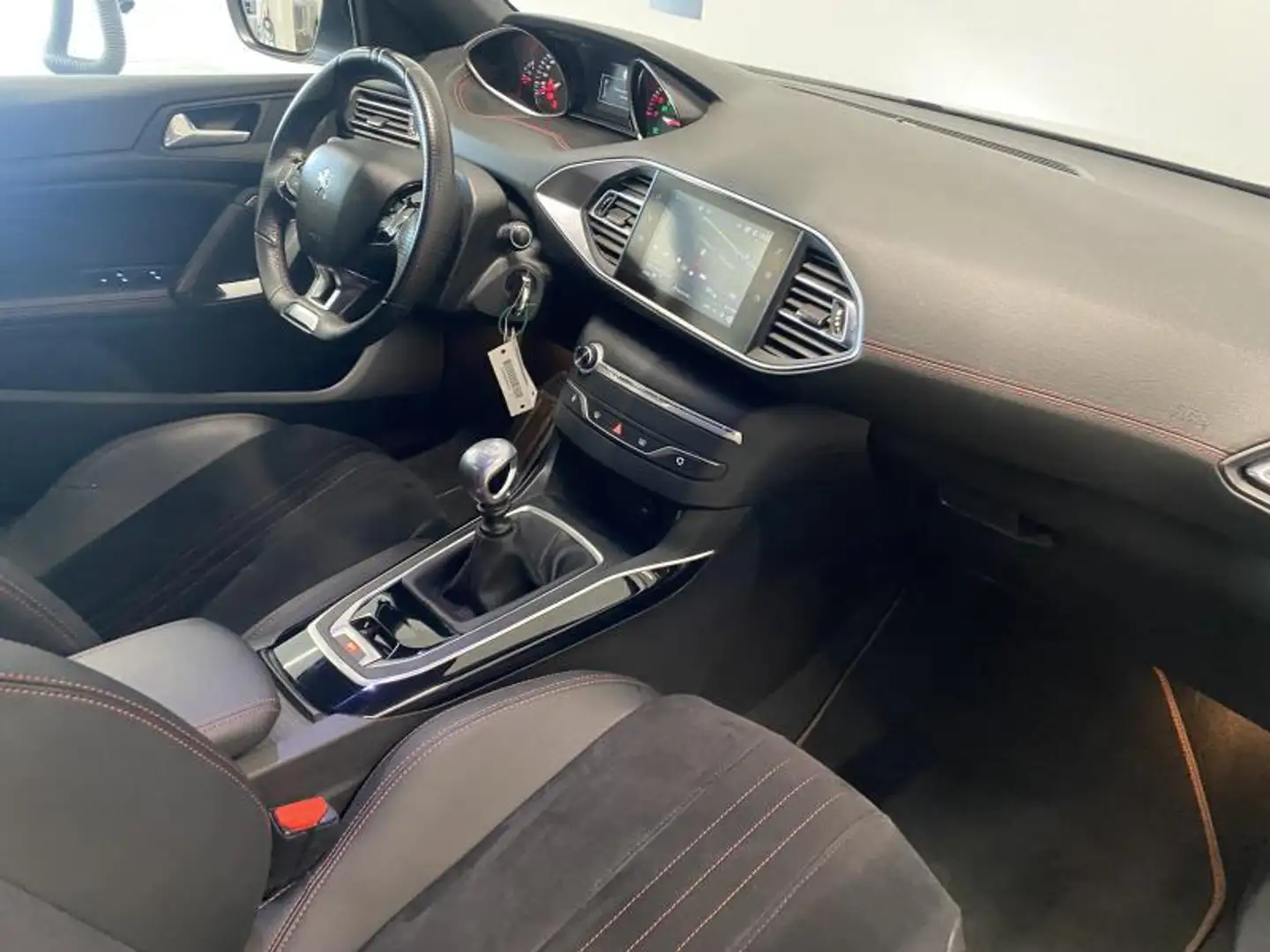 Peugeot 308 GT Line Weiß - 2