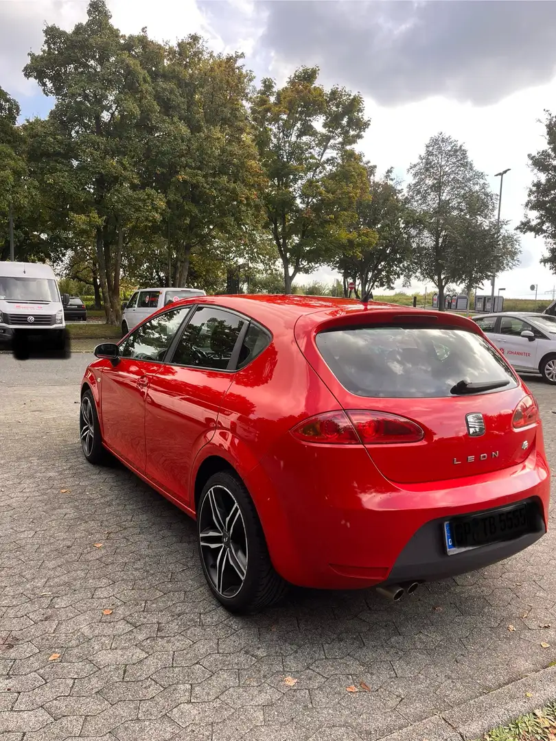SEAT Leon 2.0 TDI DPF FR - 2