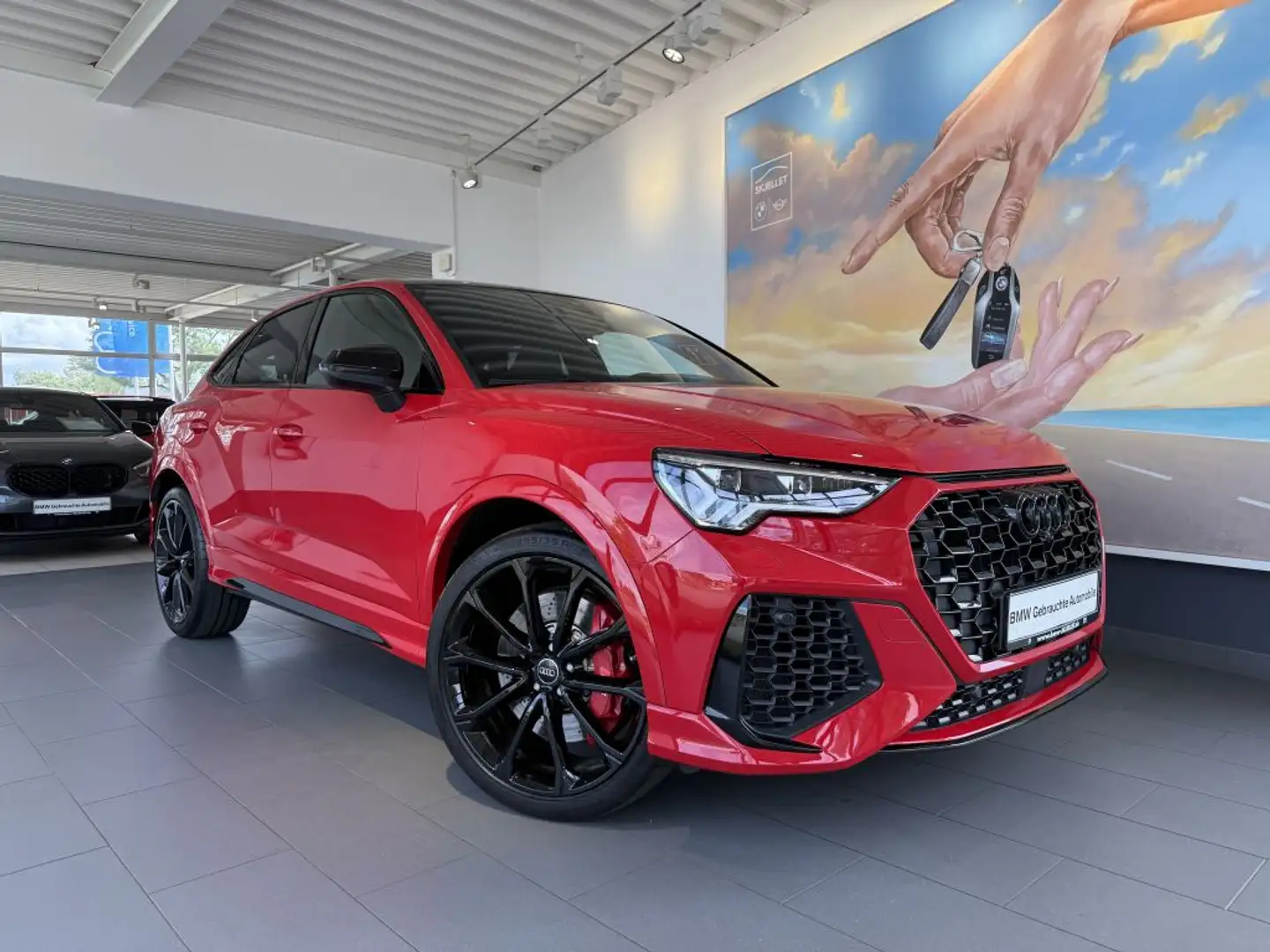 Audi RS Q3 2.5 TFSI Sportback quattro PANO+MATRIX+ACC Rood - 2