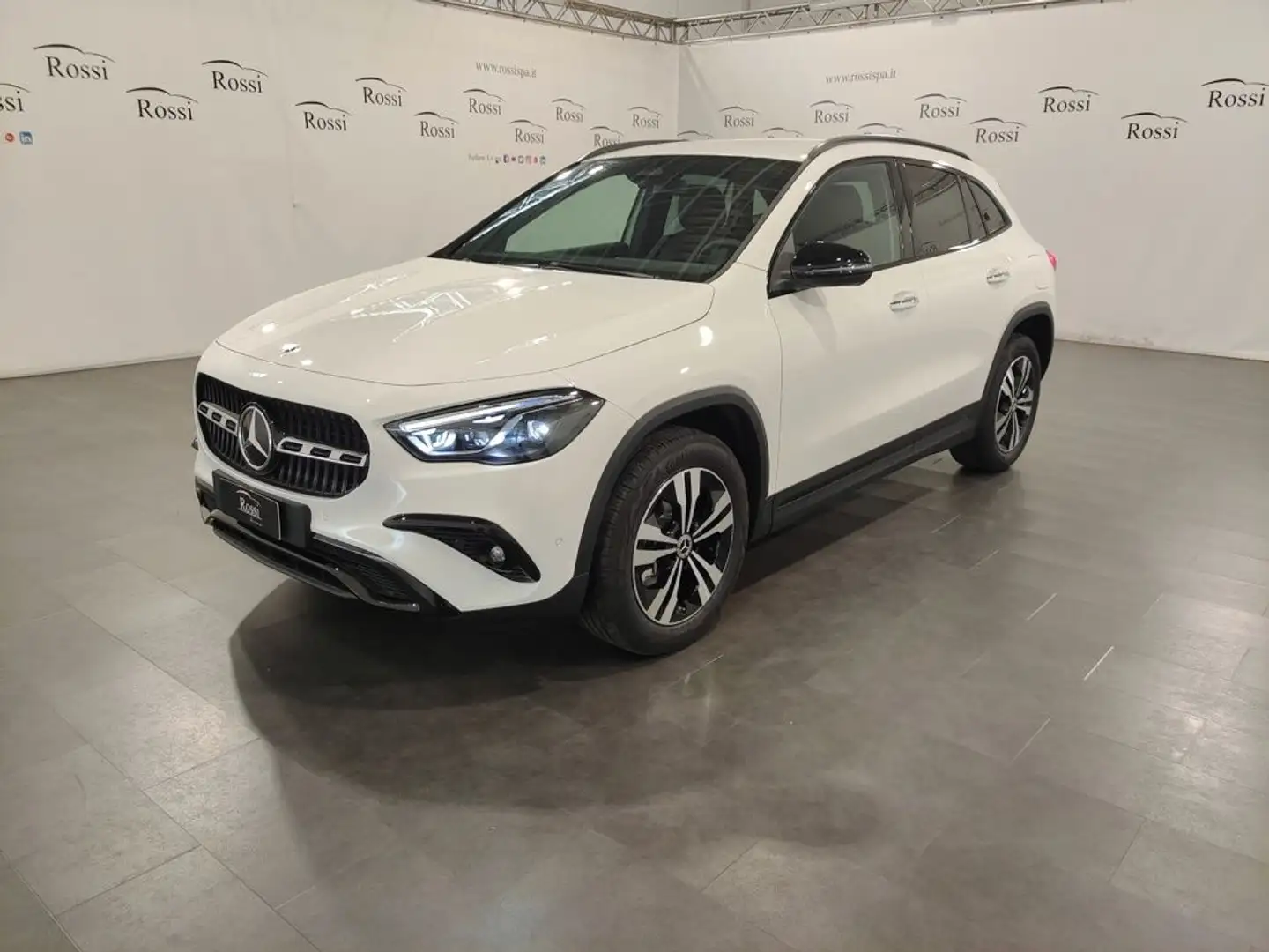 Mercedes-Benz GLA 250 e Plug-in hybrid Fehér - 2
