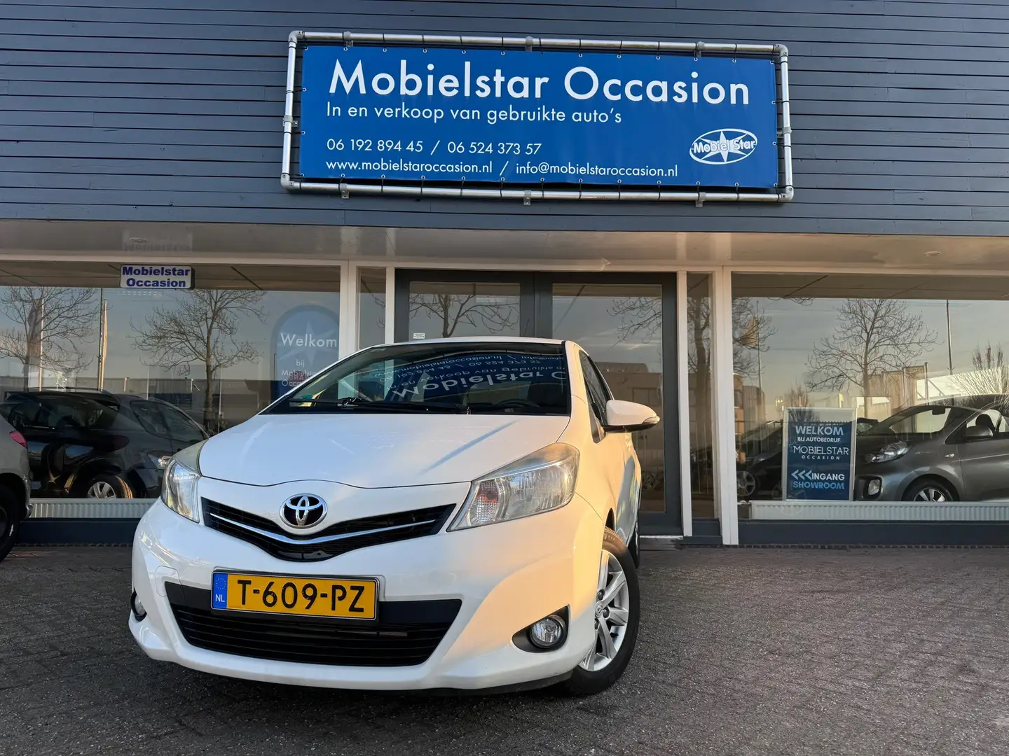 Toyota Yaris 1.3 VVT-i Comfort Wit - 1