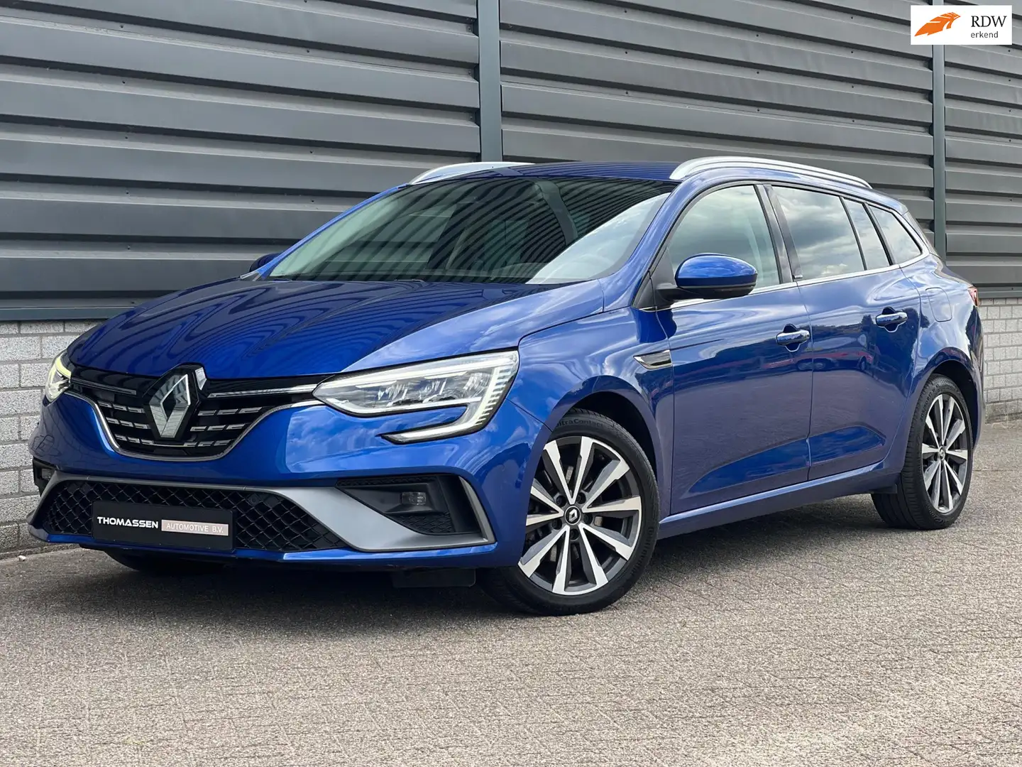 Renault Megane E-Tech Estate 1.6 Plug-In Hybrid 160 R.S. Line Blauw - 1