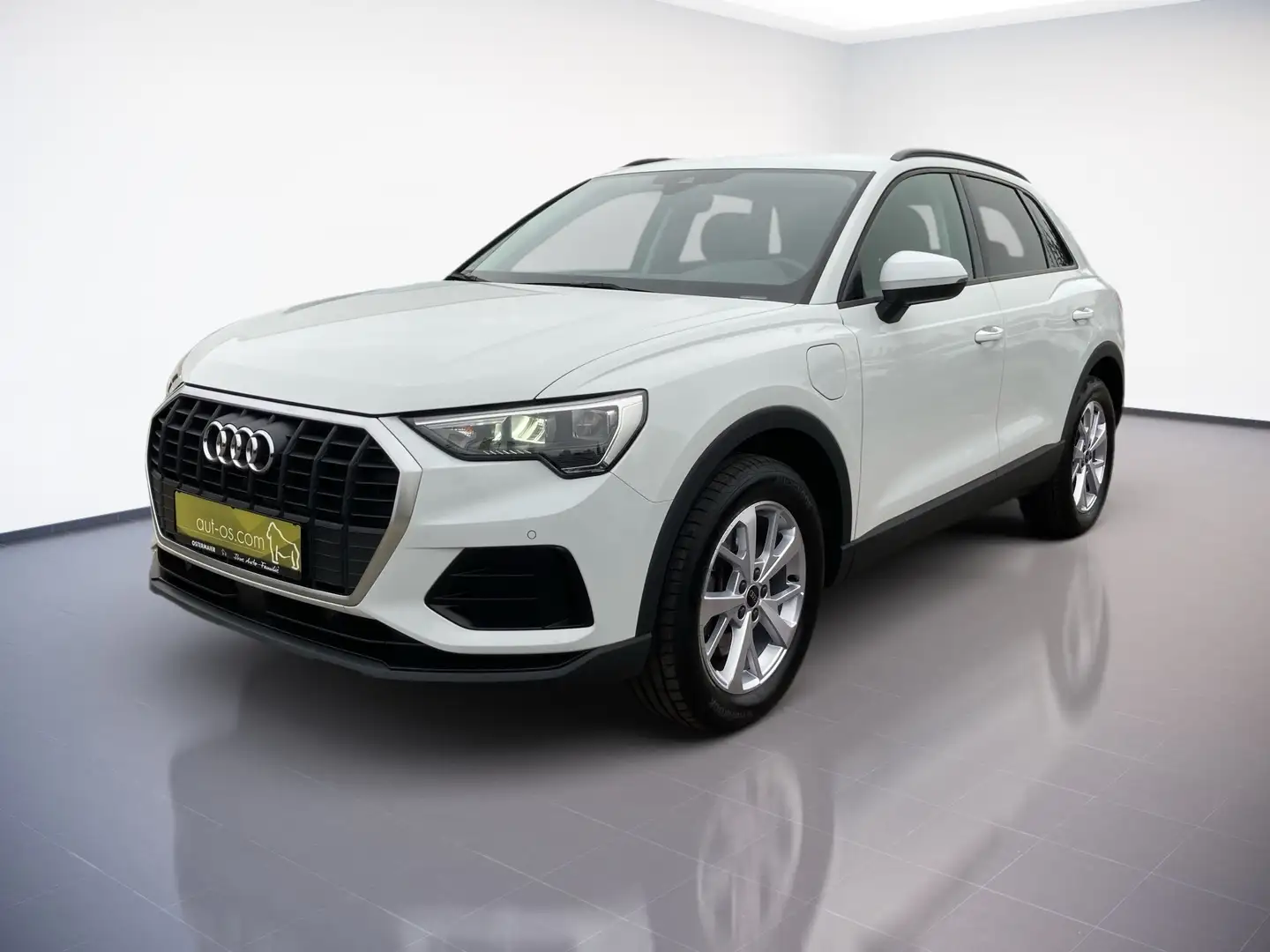 Audi Q3 45TFSIe 245PS.STRONIC.NAVI.AHK.18 ALU.VIRTUAL.PDC Weiß - 2