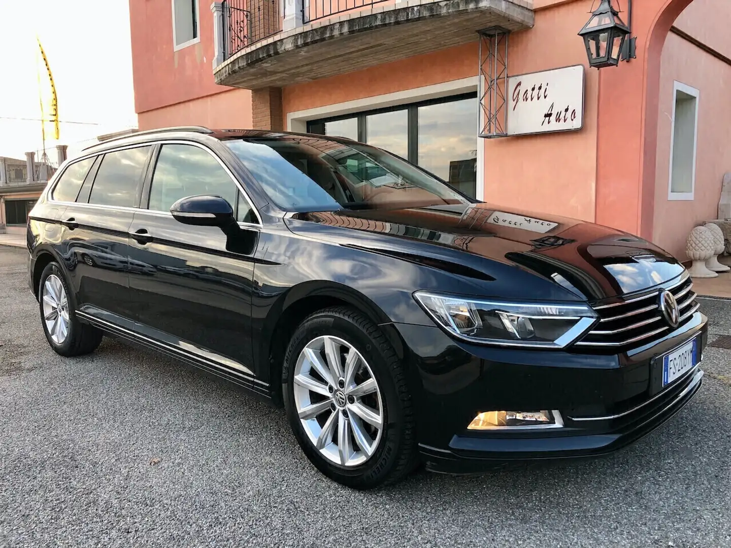 Volkswagen Passat Variant 2.0 TDI DSG Business BlueMotion Tech Nero - 1