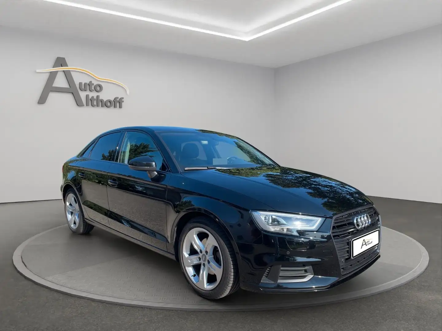Audi A3 1.5TFSI Lim. S-Tro sport LED NAV SHZ PARK TEM Siyah - 1