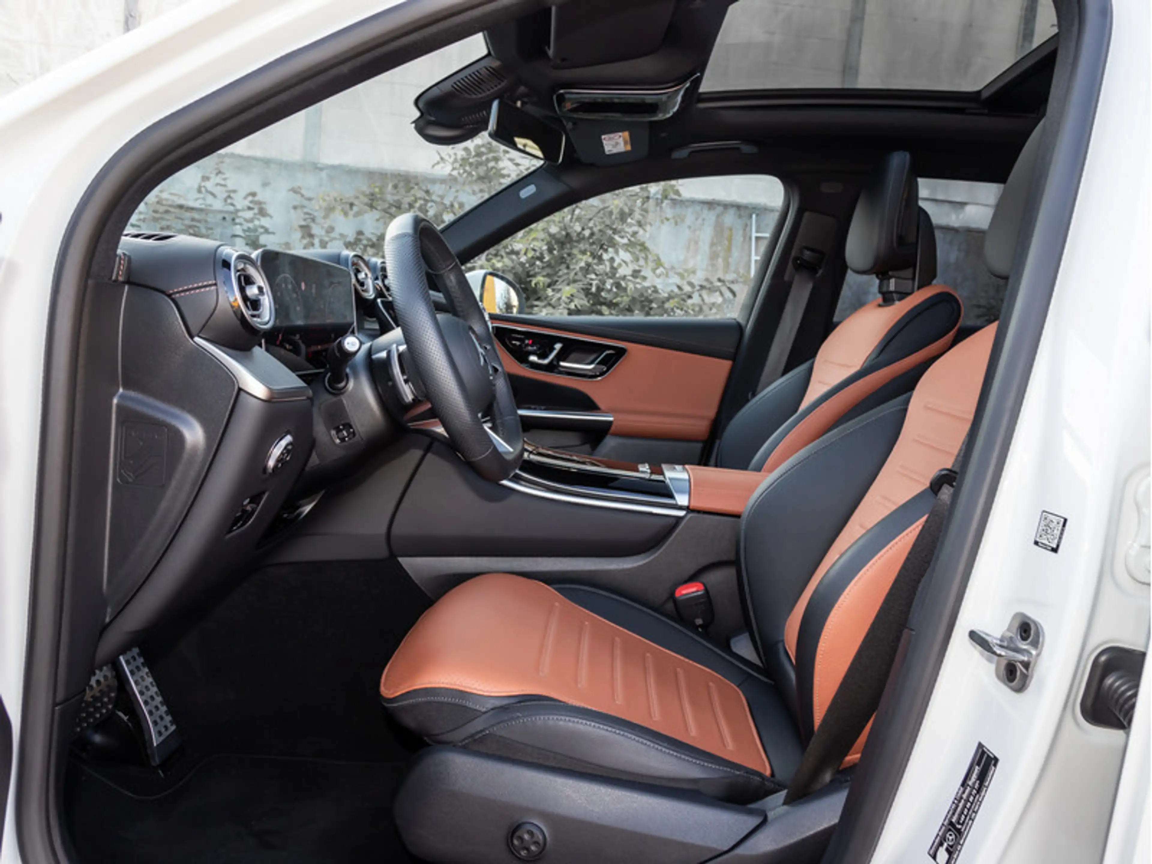 Mercedes-Benz GLC 220 d 4M AMG-Sport/DIGITAL/360/Pano/AHK/Memo — photo 12