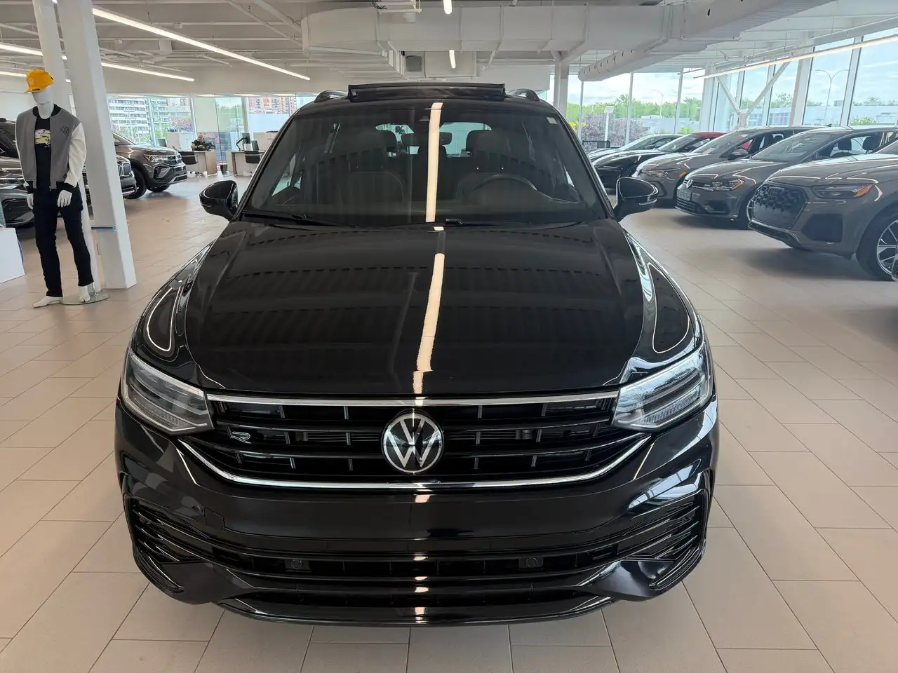 Volkswagen Tiguan снимка Volkswagen Tiguan