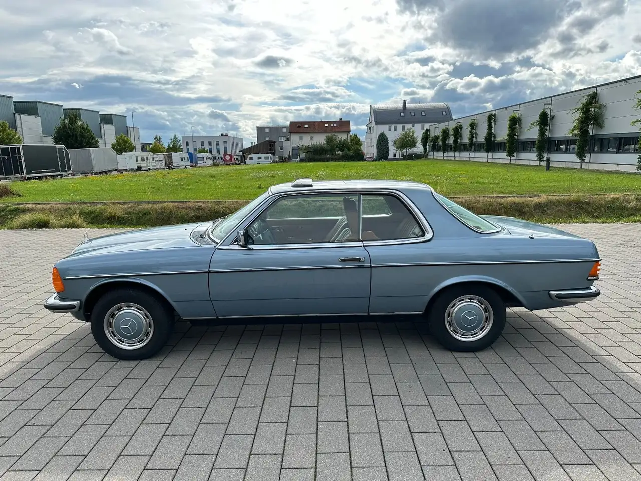 Mercedes-Benz CE 280