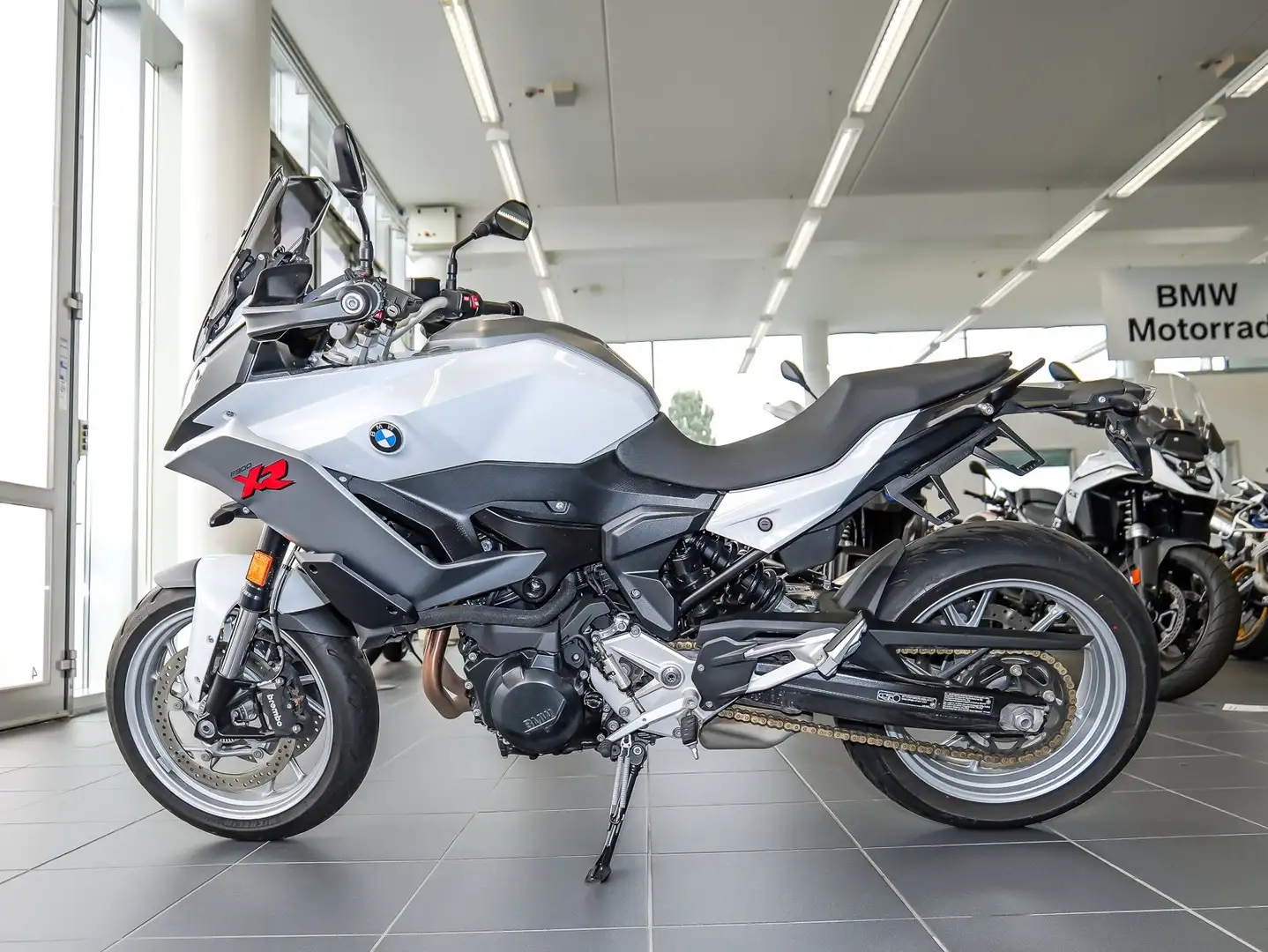 BMW F 900 XR A2 Tief + Oil Inclusive Alb - 2