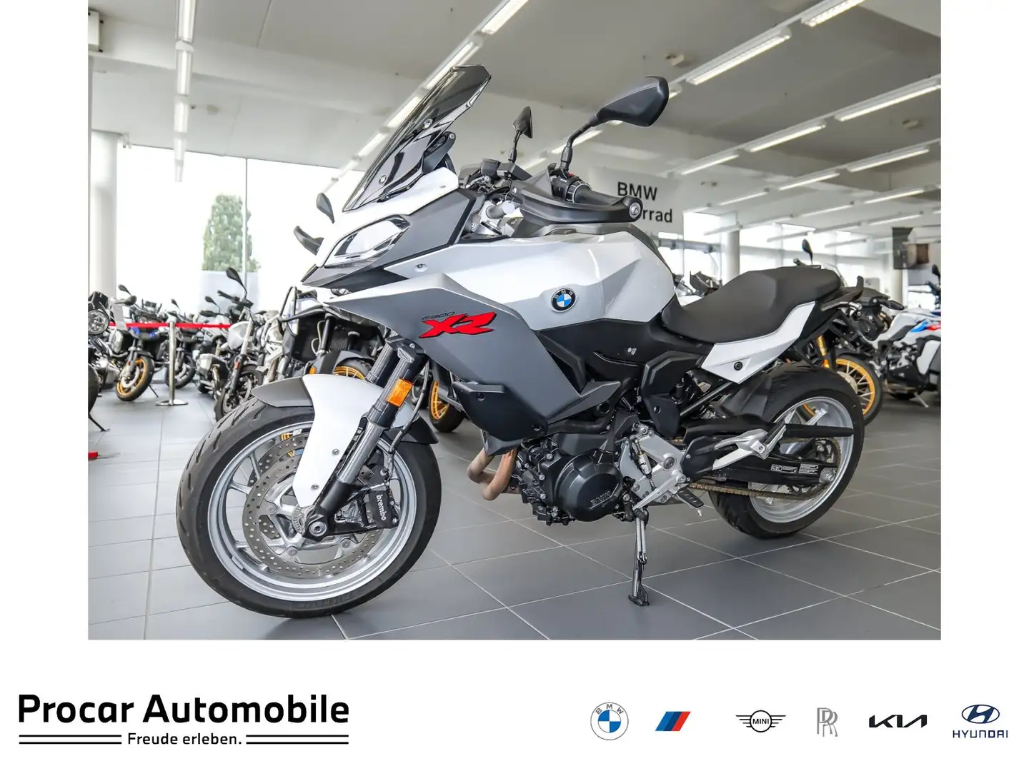 BMW F 900 XR A2 Tief + Oil Inclusive Alb - 1