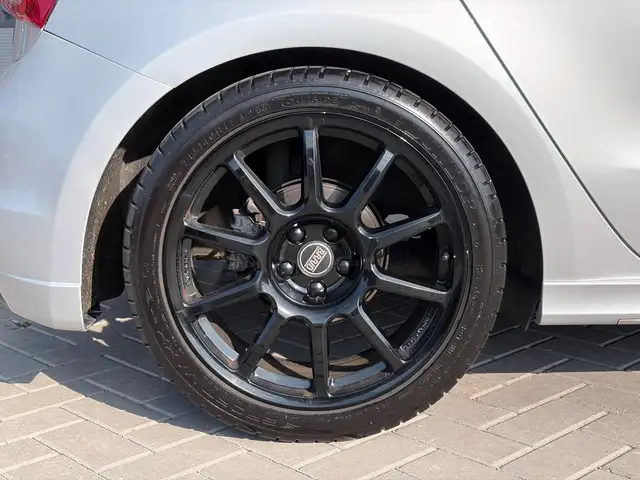 Audi A1 view 11