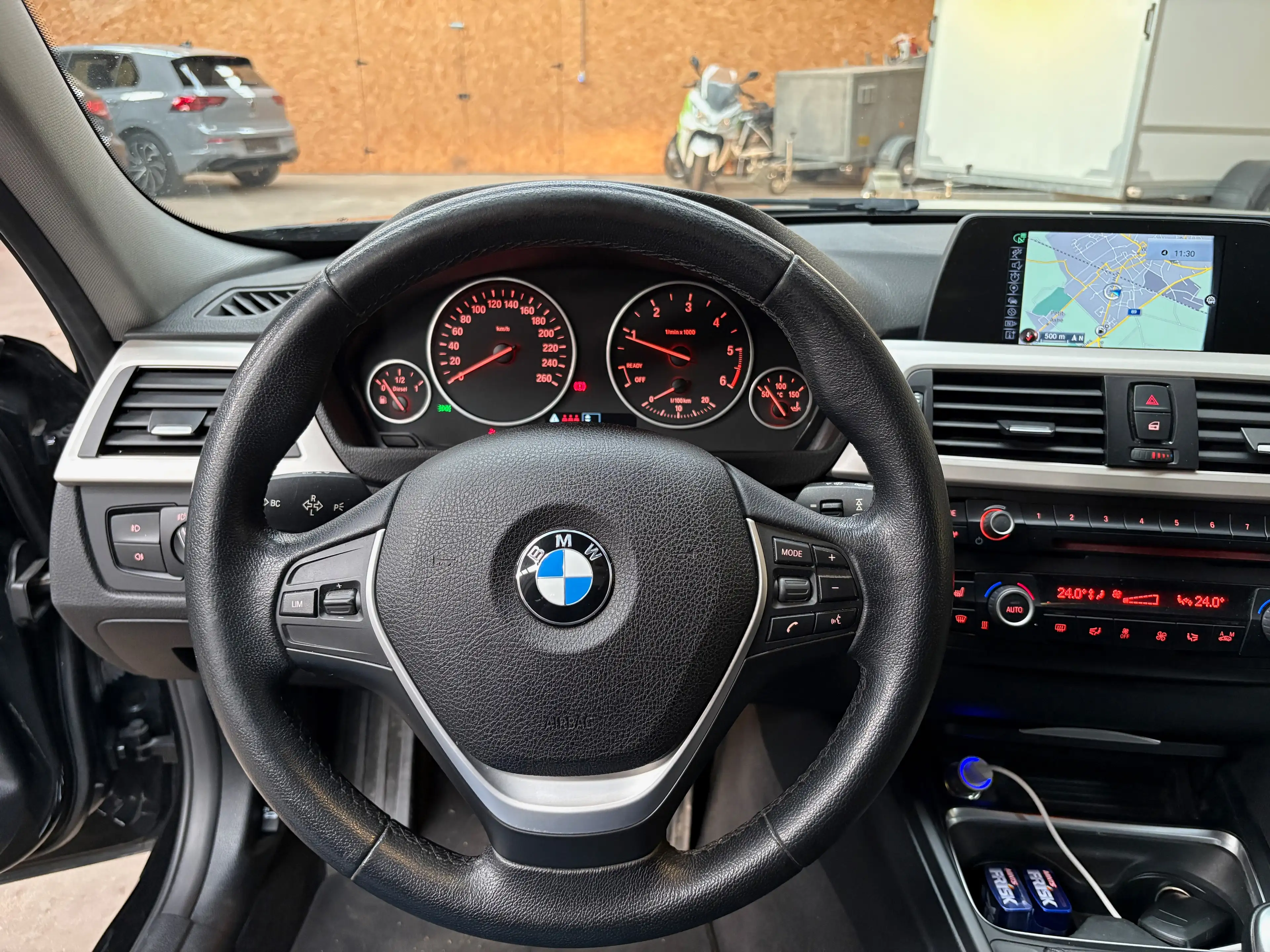 BMW 316 d Touring / RADAR / SIEGES CH / GARANTIE 12 MOIS — photo 15