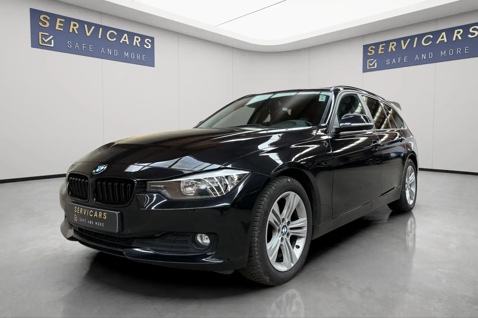 BMW 316 d Touring / RADAR / SIEGES CH / GARANTIE 12 MOIS Noir - 1