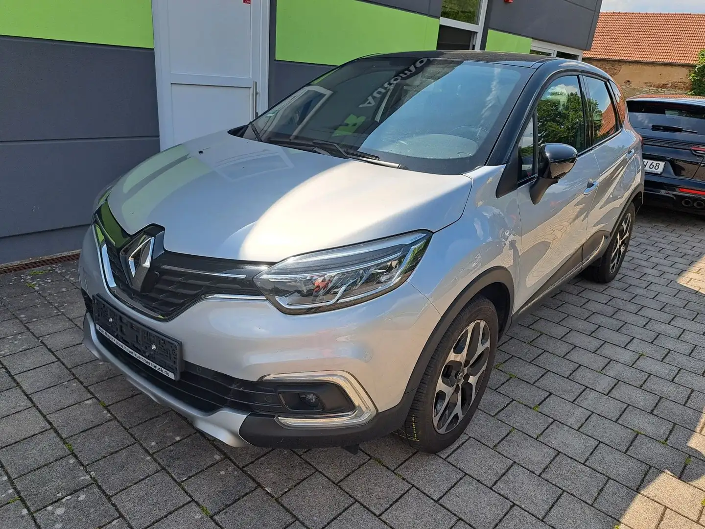 Renault Captur Intens "Navi-SHZ-Alu" Zwart - 2