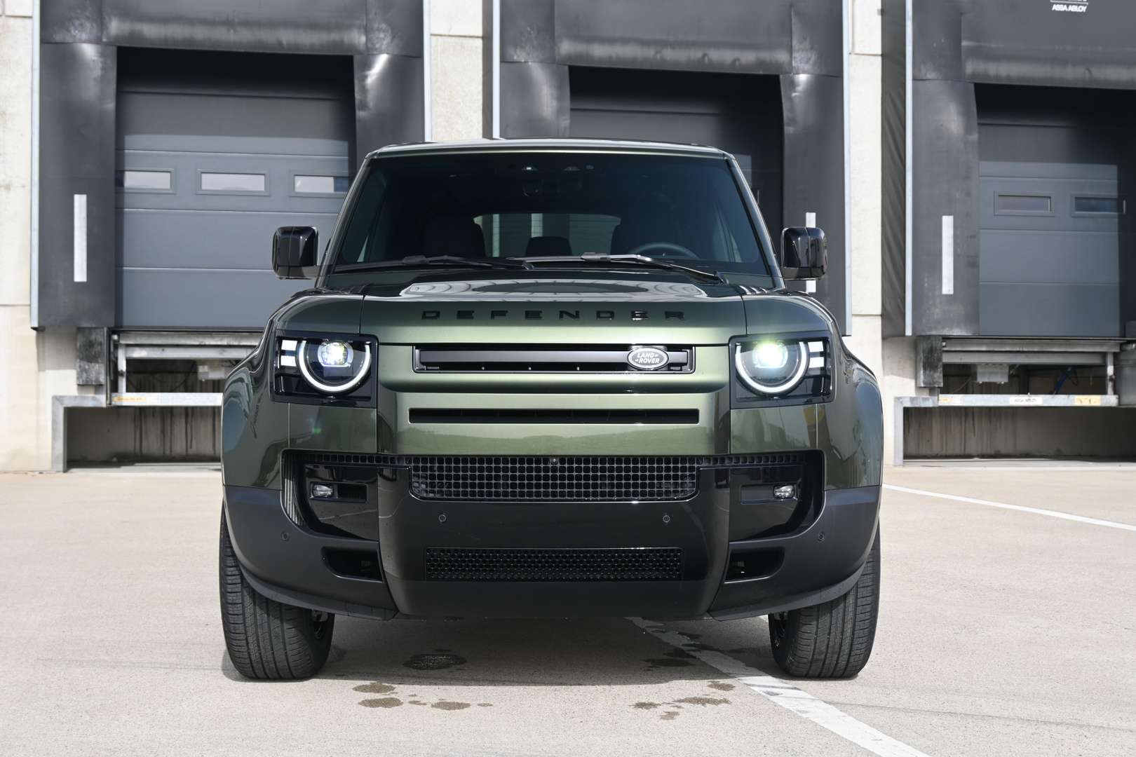 Land Rover Defender 110 Forest Edition 2.0 P300e -  - Joinsteer - #3