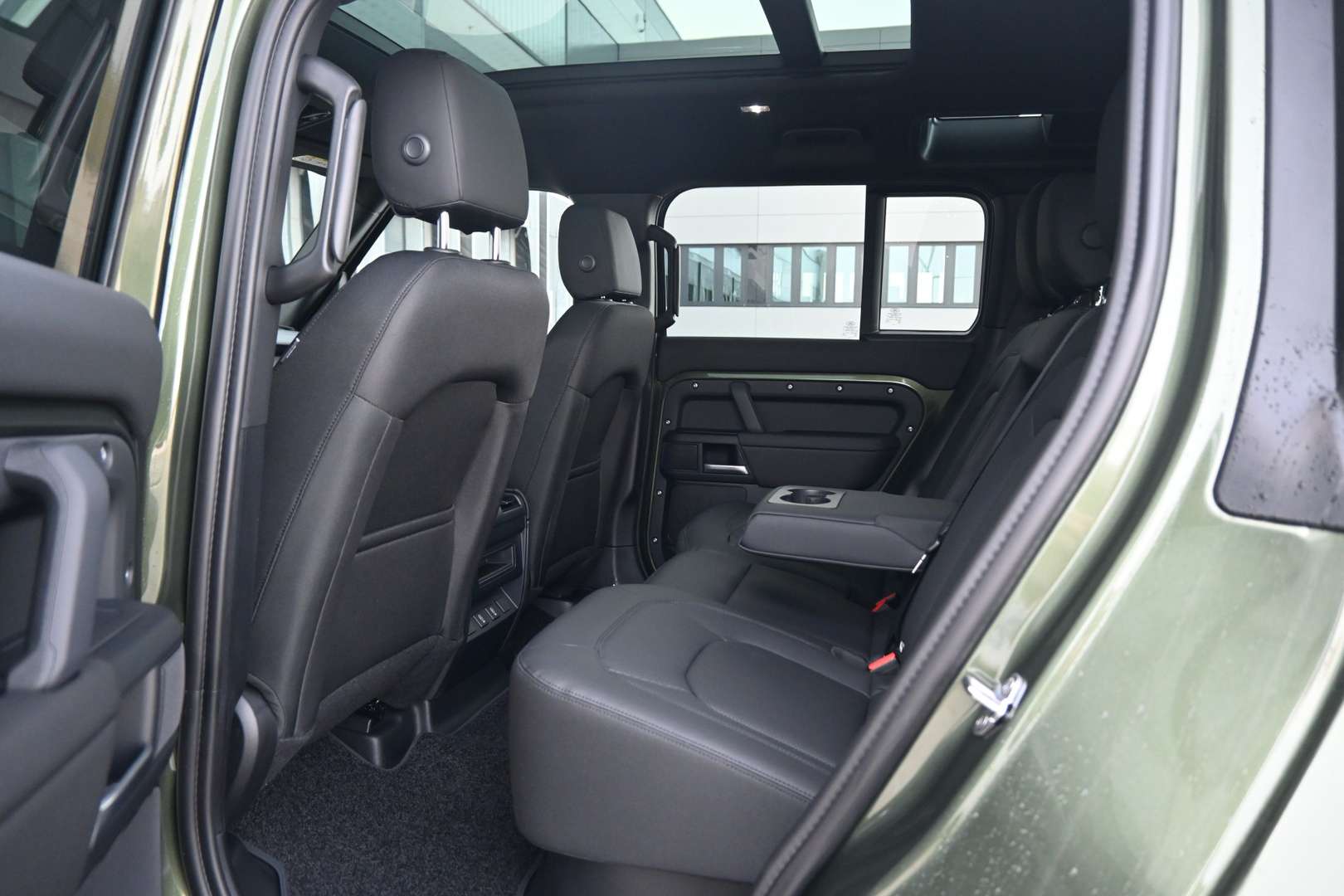 Land Rover Defender 110 Forest Edition 2.0 P300e -  - Joinsteer - #5