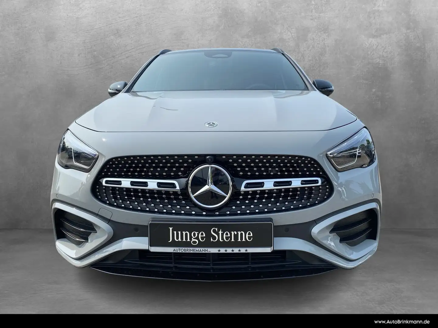 Mercedes-Benz GLA 200 GLA 200 AMG Line/SpecialEdition/Pano/AHK/Multib. Grijs - 2