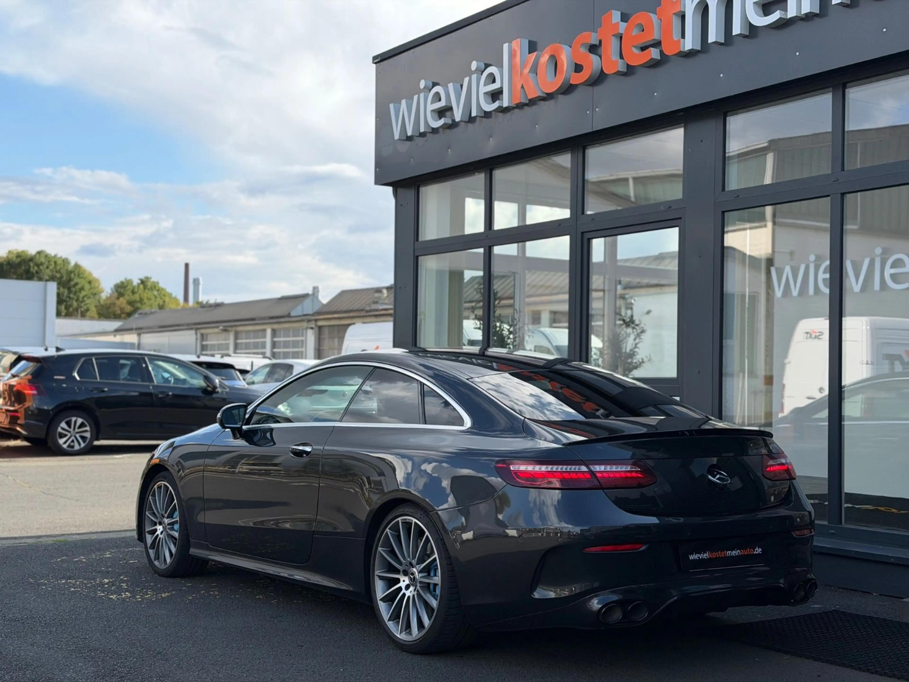 Mercedes-Benz E 450 Coupe AMG L*Facelift*Burmester*Sternehim.* — photo 4
