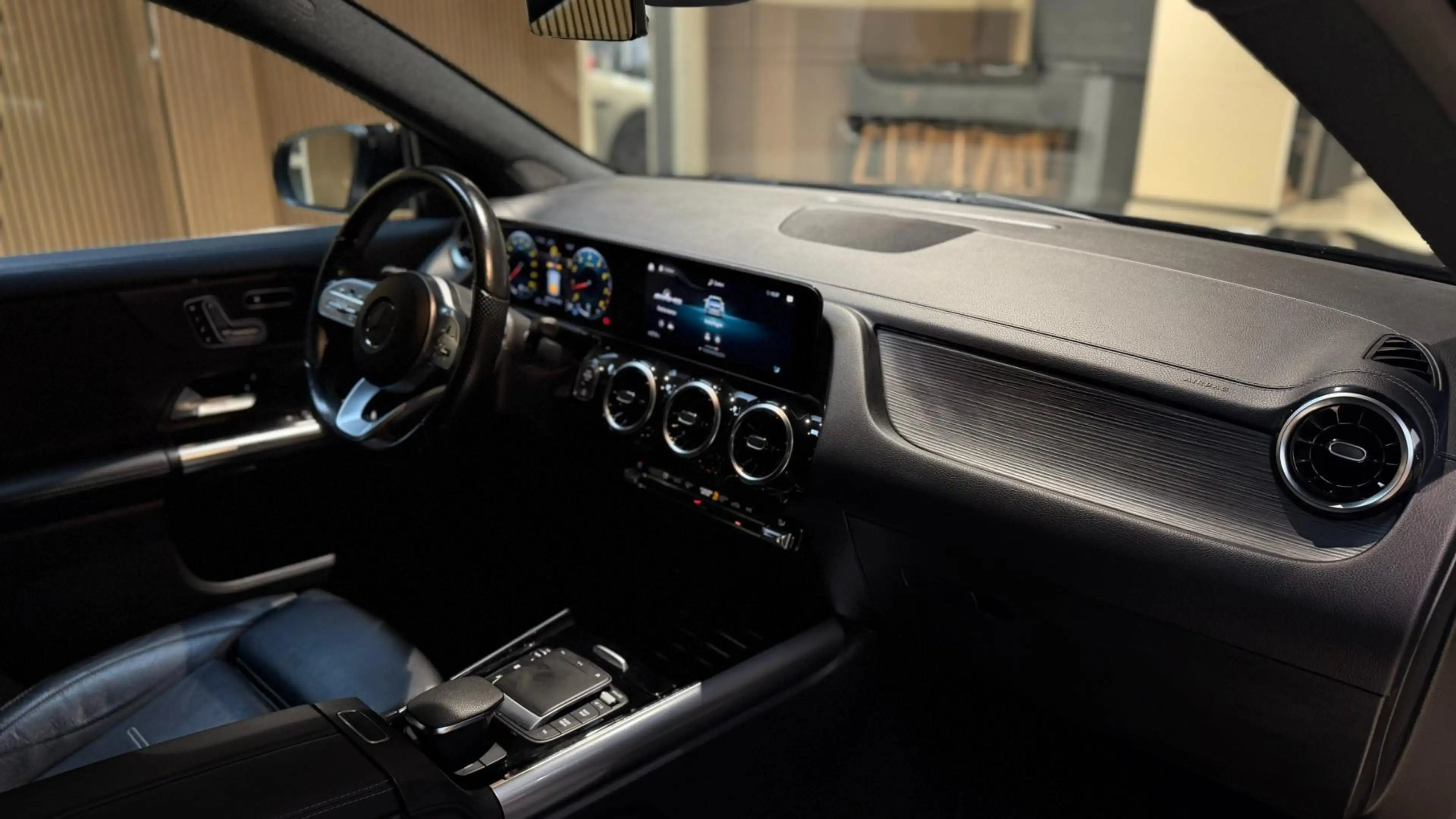 Mercedes-Benz GLA 35 AMG 4MATIC PANO|MEMORY|CAMERA|STOELVERWARMING|ACC — photo 12