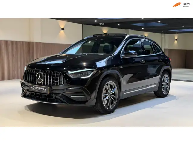 Mercedes-Benz GLA 35 AMG 4MATIC PANO|MEMORY|CAMERA|STOELVERWARMING|ACC