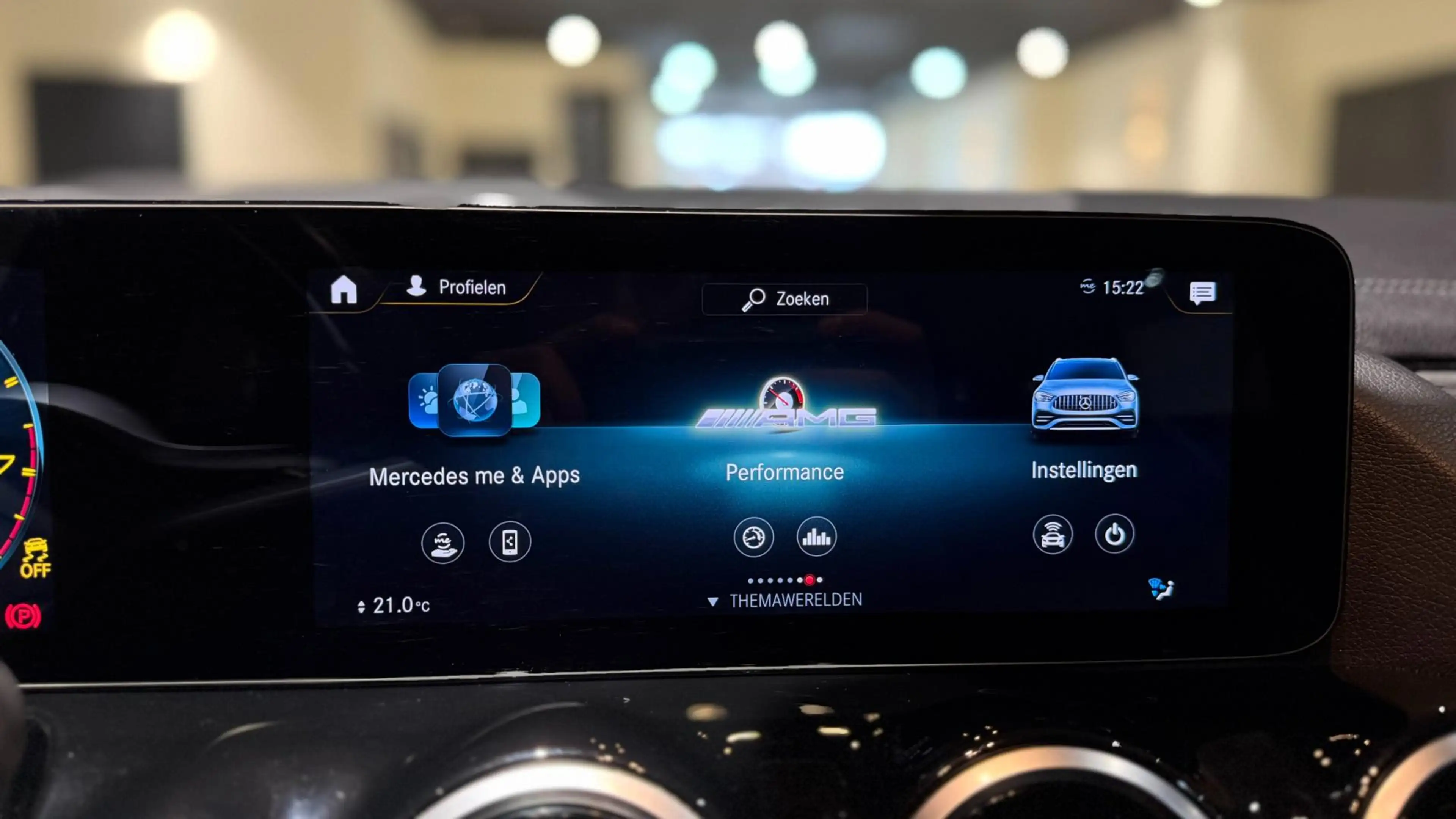 Mercedes-Benz GLA 35 AMG 4MATIC PANO|MEMORY|CAMERA|STOELVERWARMING|ACC — photo 27