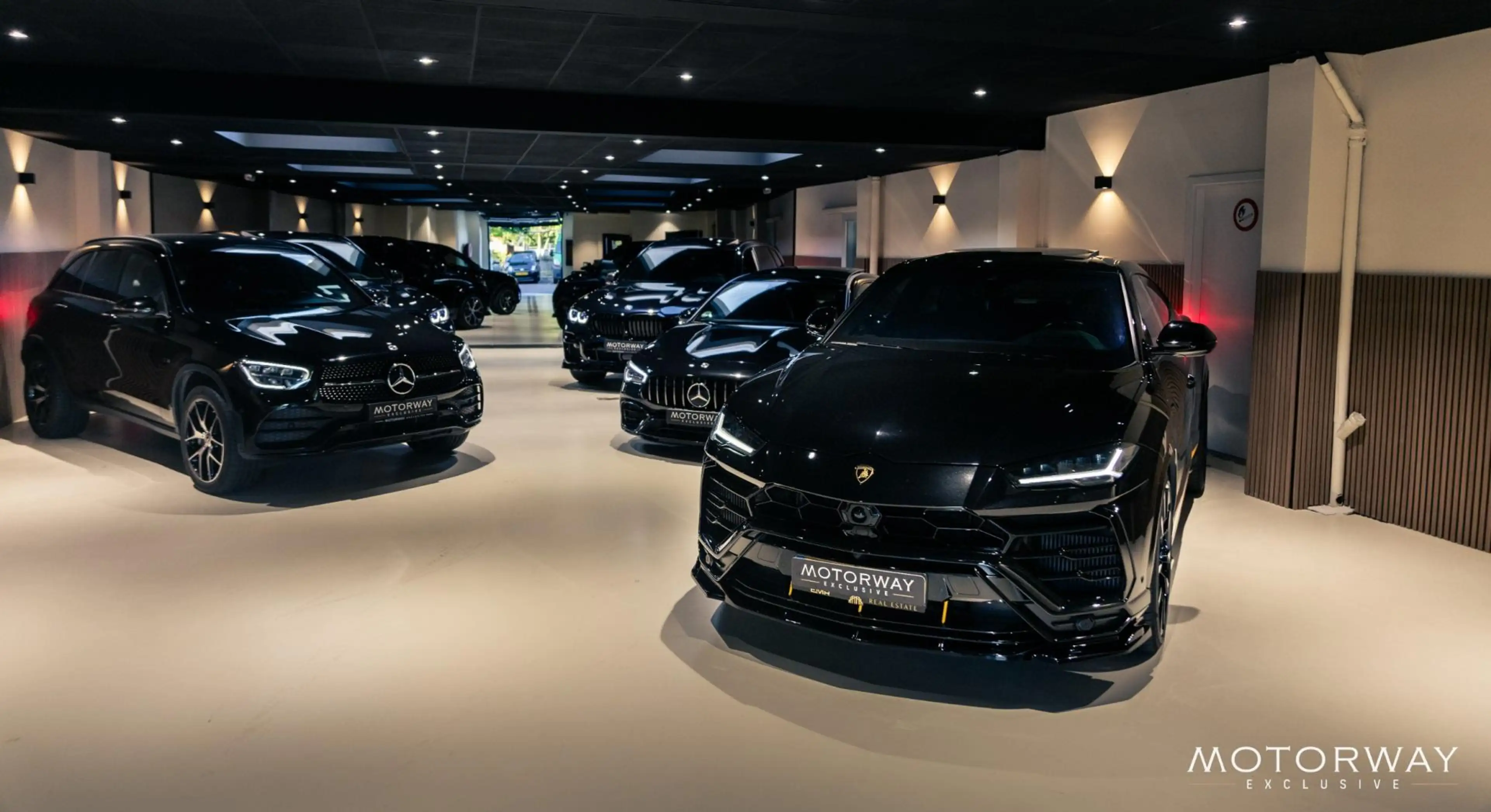 Mercedes-Benz GLA 35 AMG 4MATIC PANO|MEMORY|CAMERA|STOELVERWARMING|ACC — photo 40