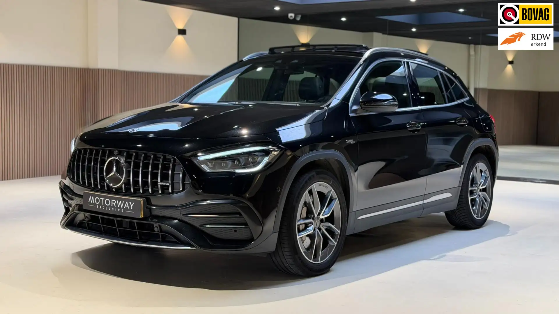 Mercedes-Benz GLA 35 AMG 4Matic Pano|Memory|Camera|Stoelverwarming|ACC Negro - 1